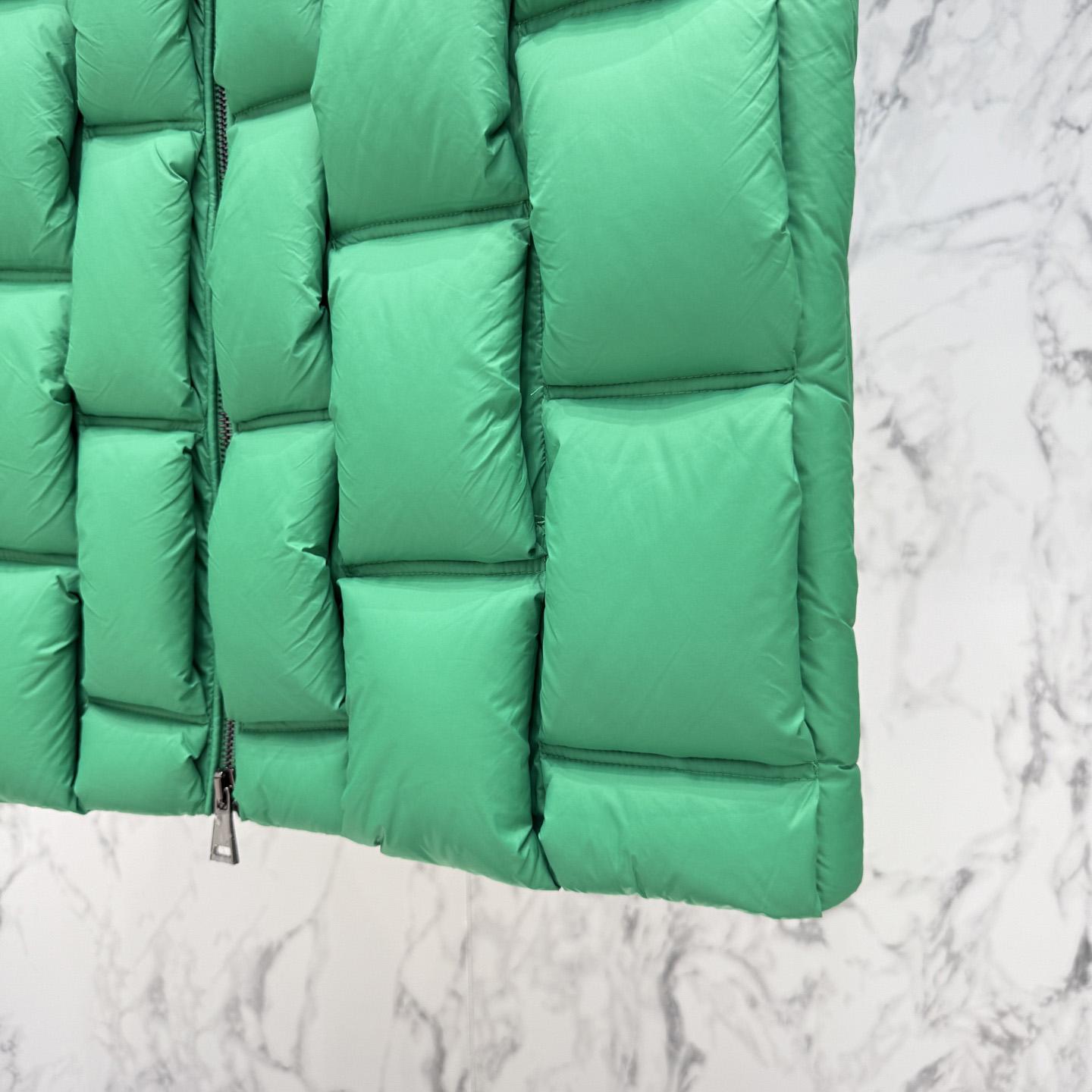 Moncler Down Vest - DesignerGu