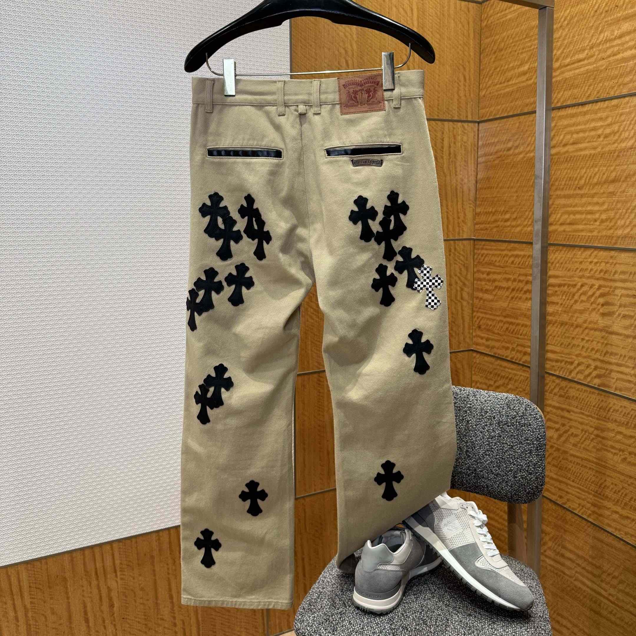 Chrome Hearts Jeans - DesignerGu