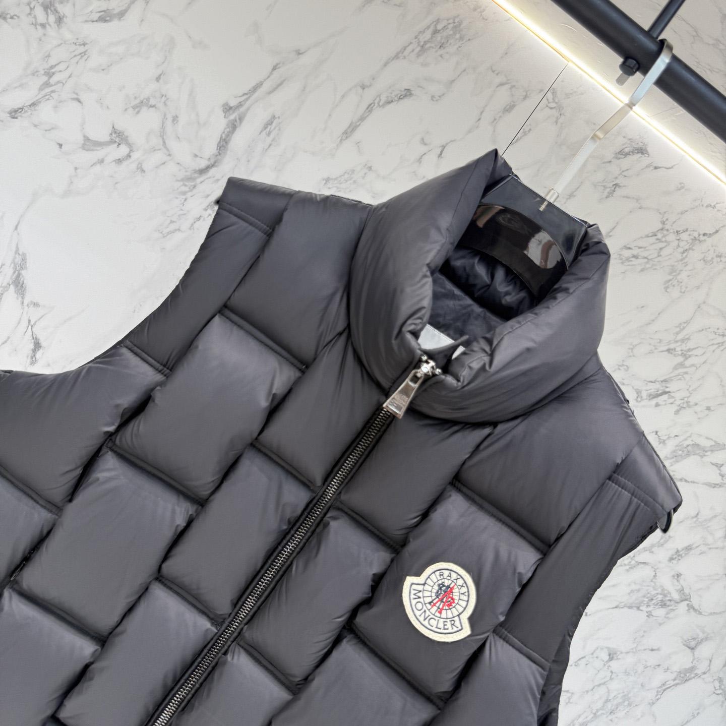 Moncler Down Vest - DesignerGu