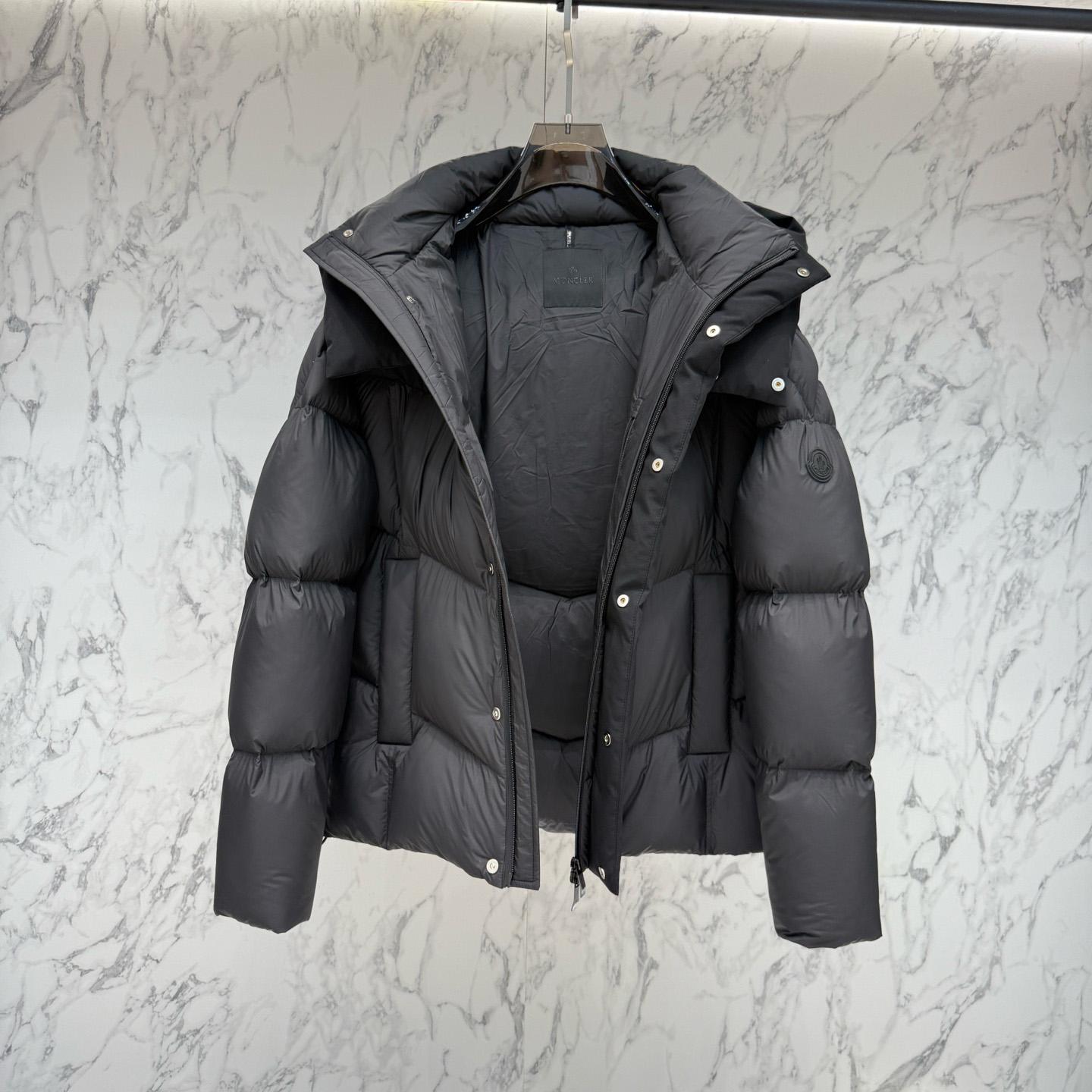 Moncler Short Down Jacket - DesignerGu