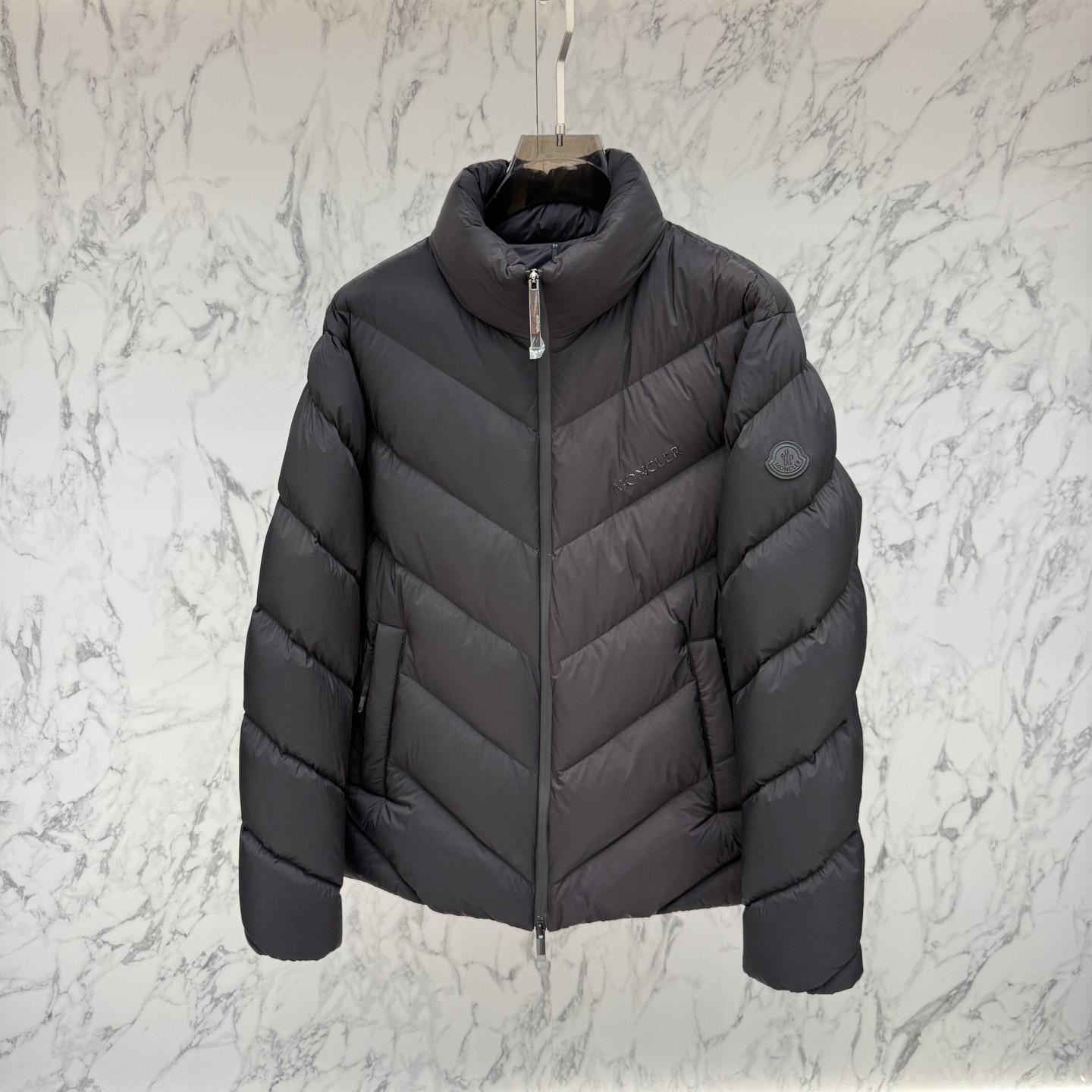 Moncler Short Down Jacket - DesignerGu