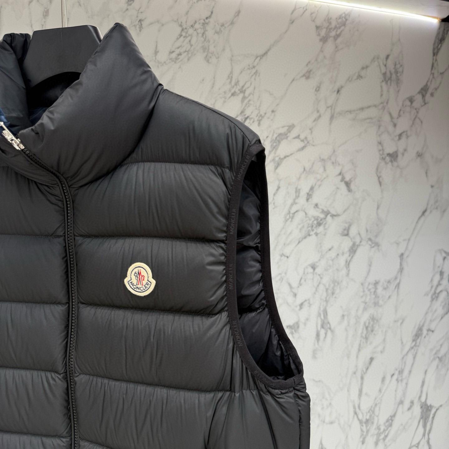 Moncler Down Vest  - DesignerGu