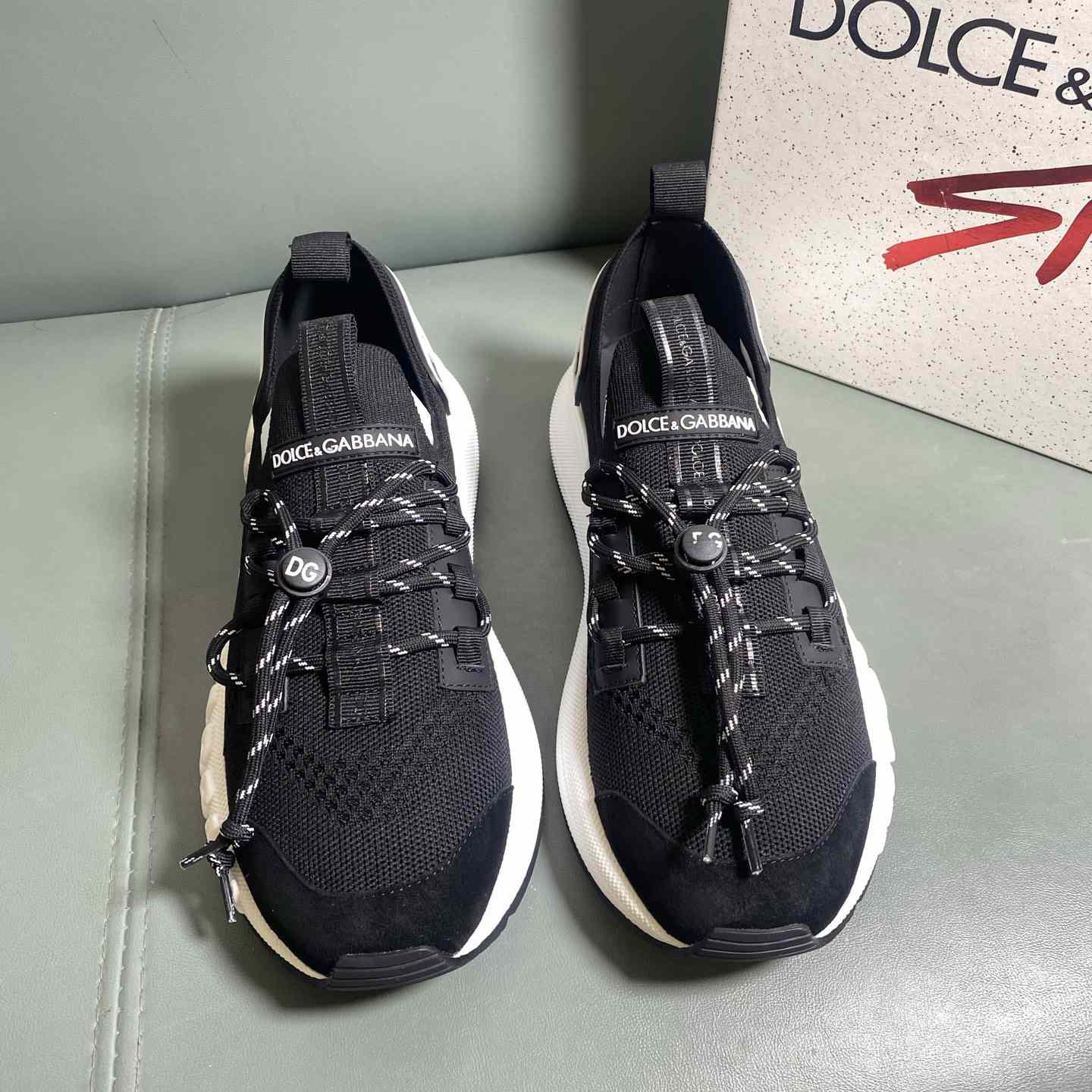 Dolce & Gabbana Lace-up Sneakers - DesignerGu