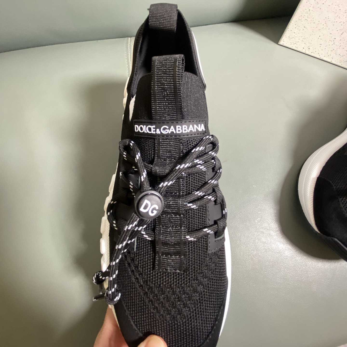 Dolce & Gabbana Lace-up Sneakers - DesignerGu