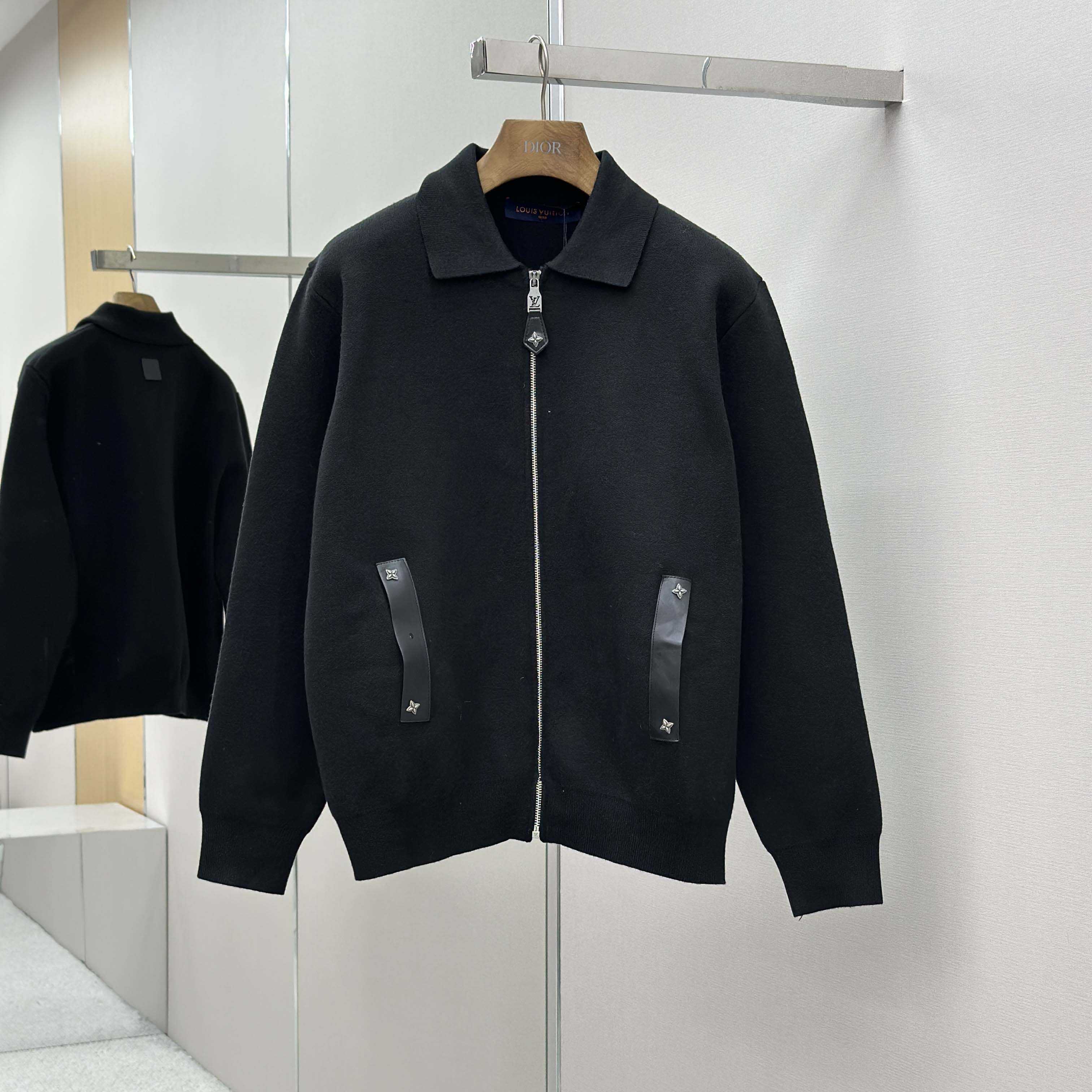 Louis Vuitton Knit Blouson With Leather Details   1AH347 - DesignerGu