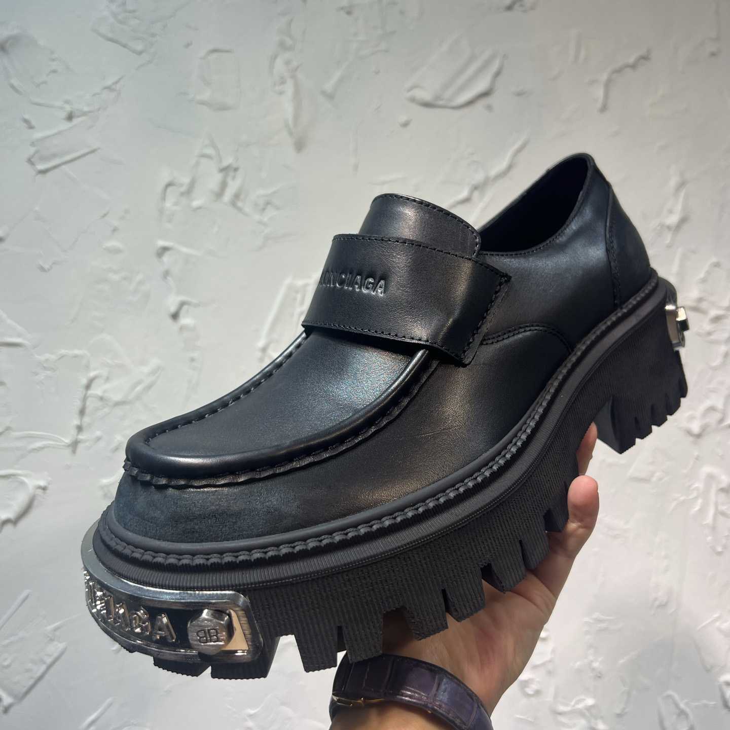 Balenciaga Tractor Loafer In Black - DesignerGu