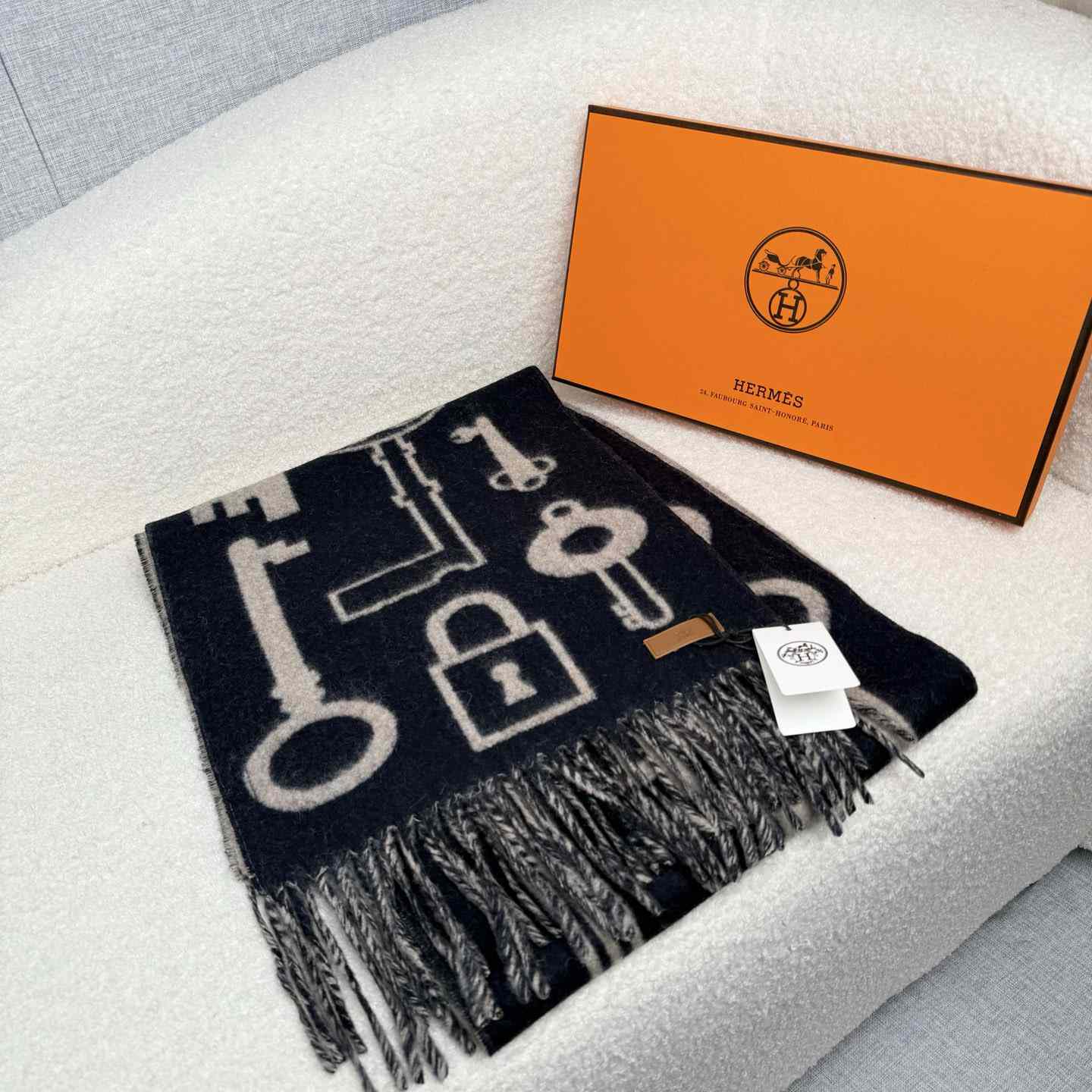Hermes Casaque Porte-Clefs Scarf - DesignerGu