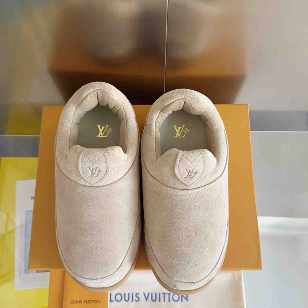 Louis Vuitton LV Yeti Slip On    - DesignerGu