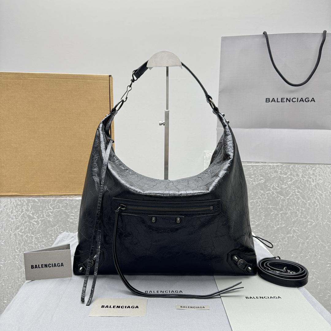 Balenciaga Le City Hobo Bag Medium In Black - DesignerGu