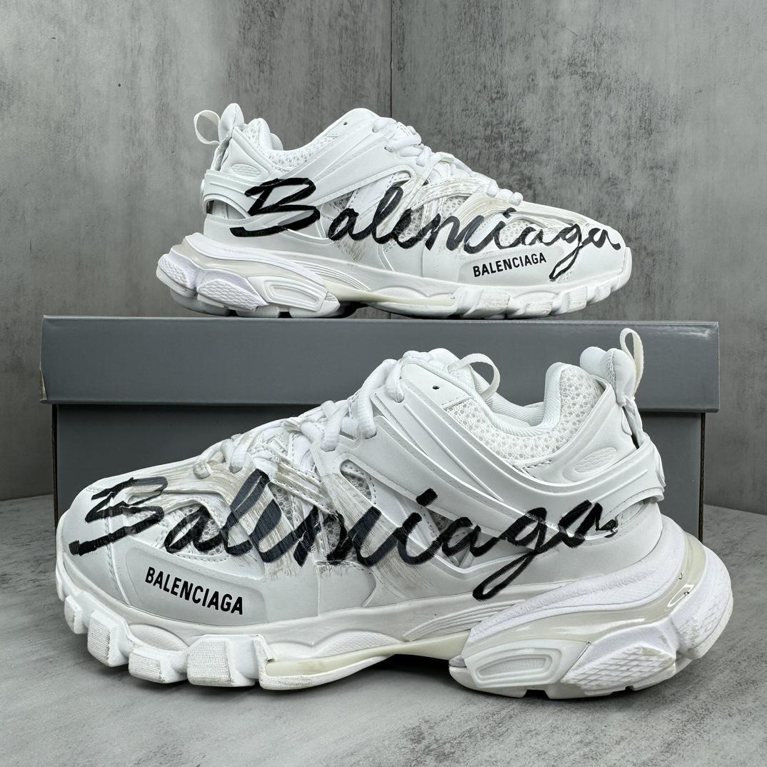 Balenciaga Track Signature Sneaker In White - DesignerGu