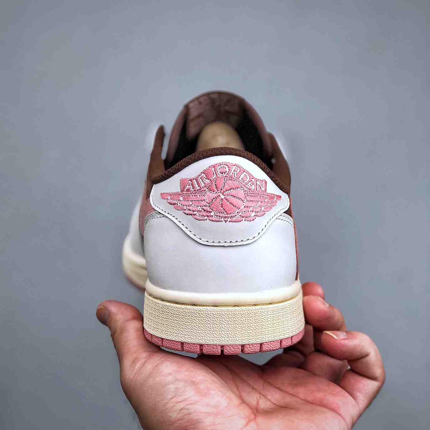 Travis Scott x Air Jordan 1 Low OG “Pink Reverse Swoosh” – Style Code DZ4137-206 - DesignerGu