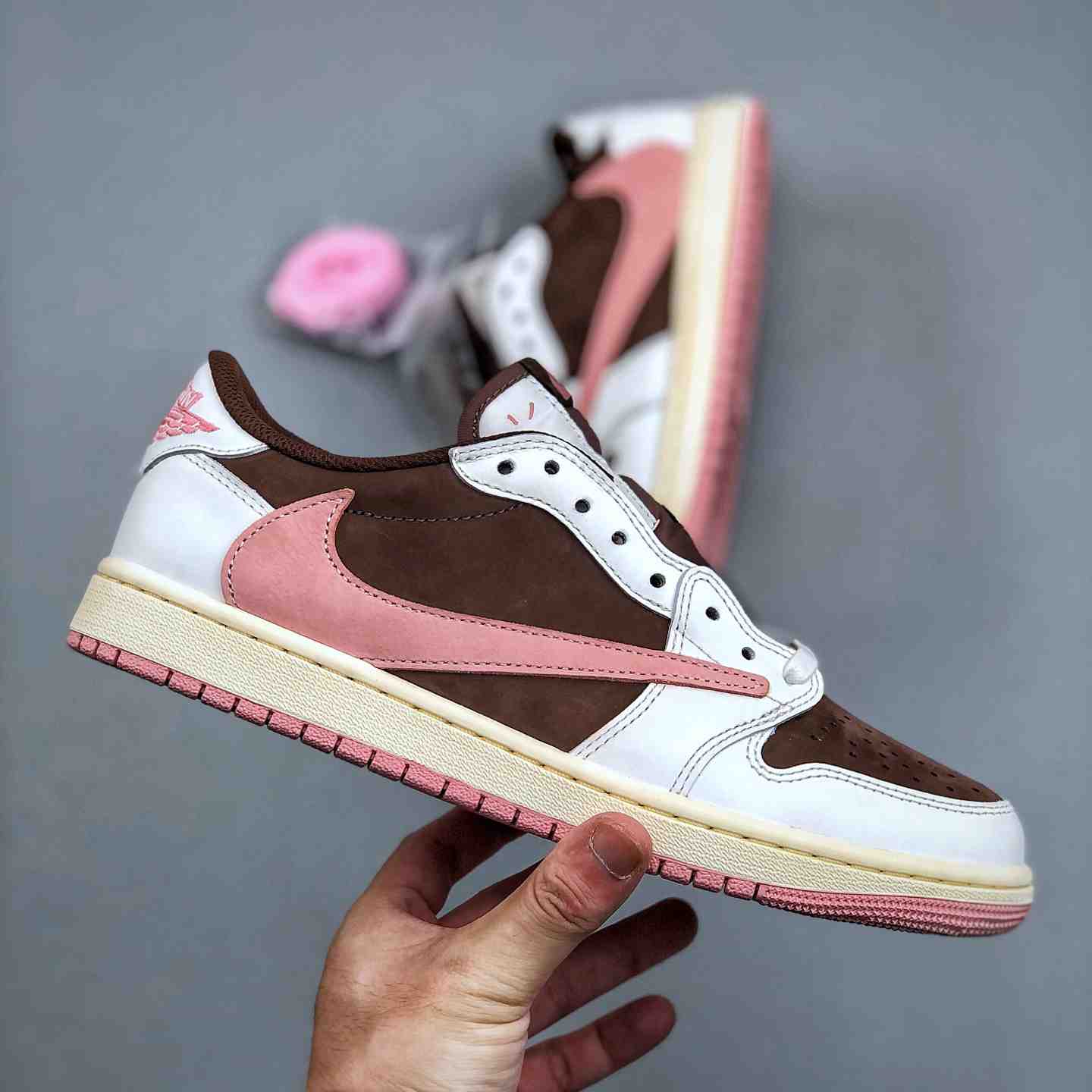 Travis Scott x Air Jordan 1 Low OG “Pink Reverse Swoosh” – Style Code DZ4137-206 - DesignerGu