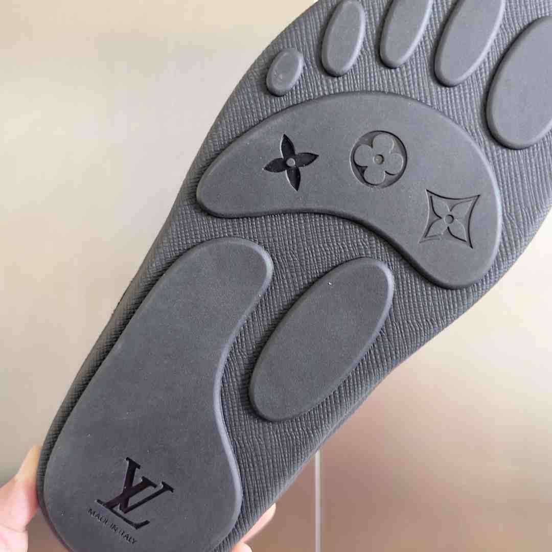 Louis Vuitton LV Yeti Slip On   1AIJCQ - DesignerGu