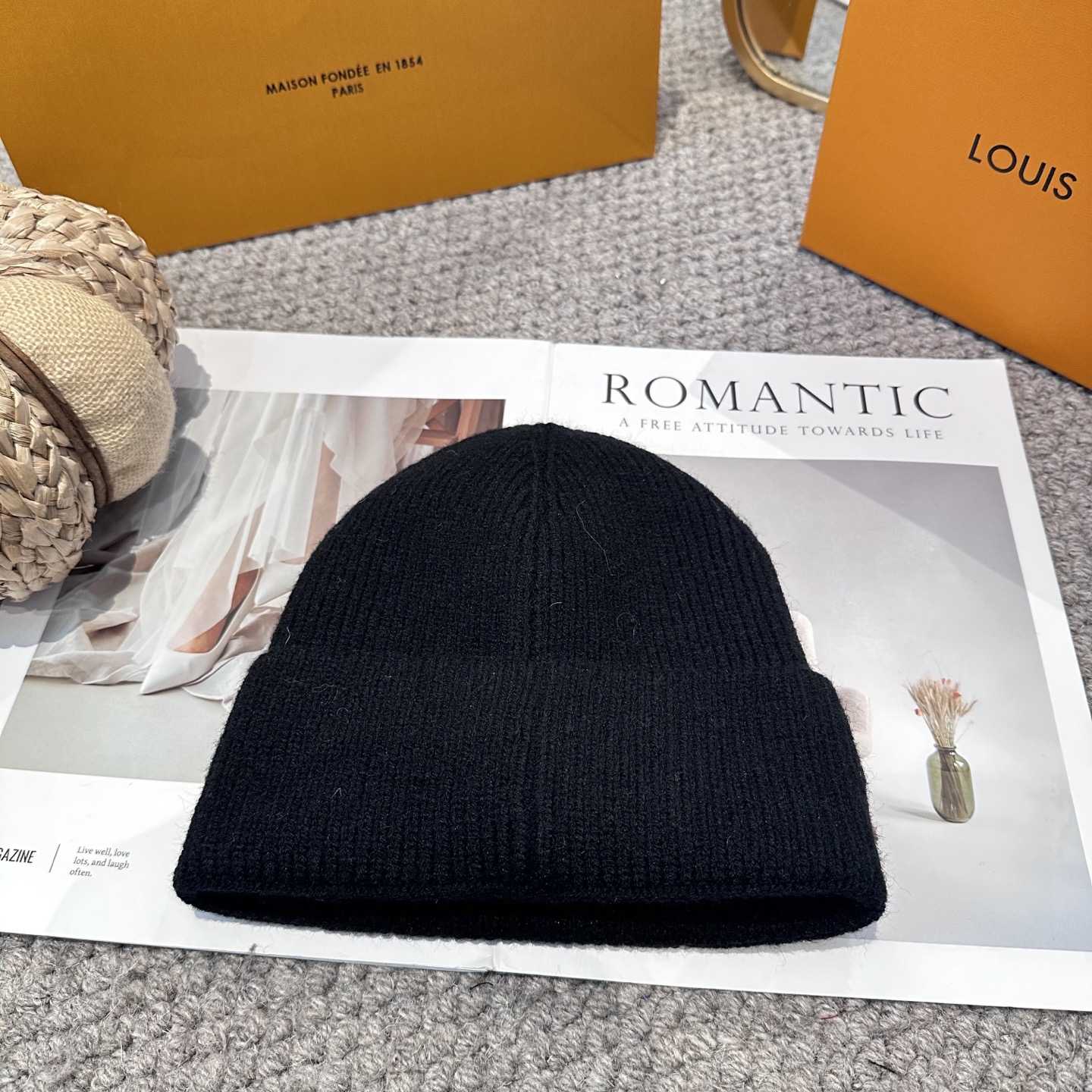 Louis Vuitton Beanie    - DesignerGu