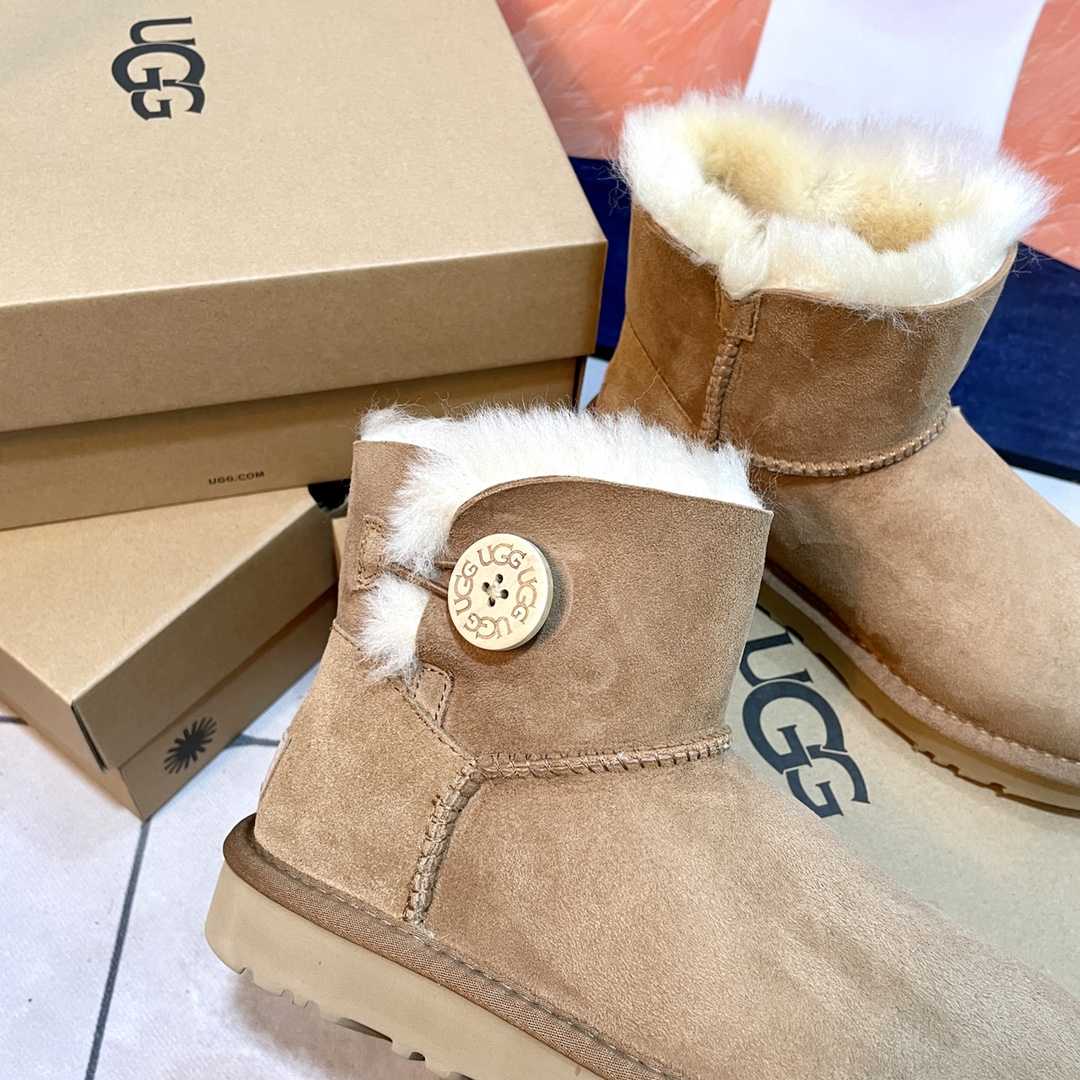 Ugg Boots - DesignerGu