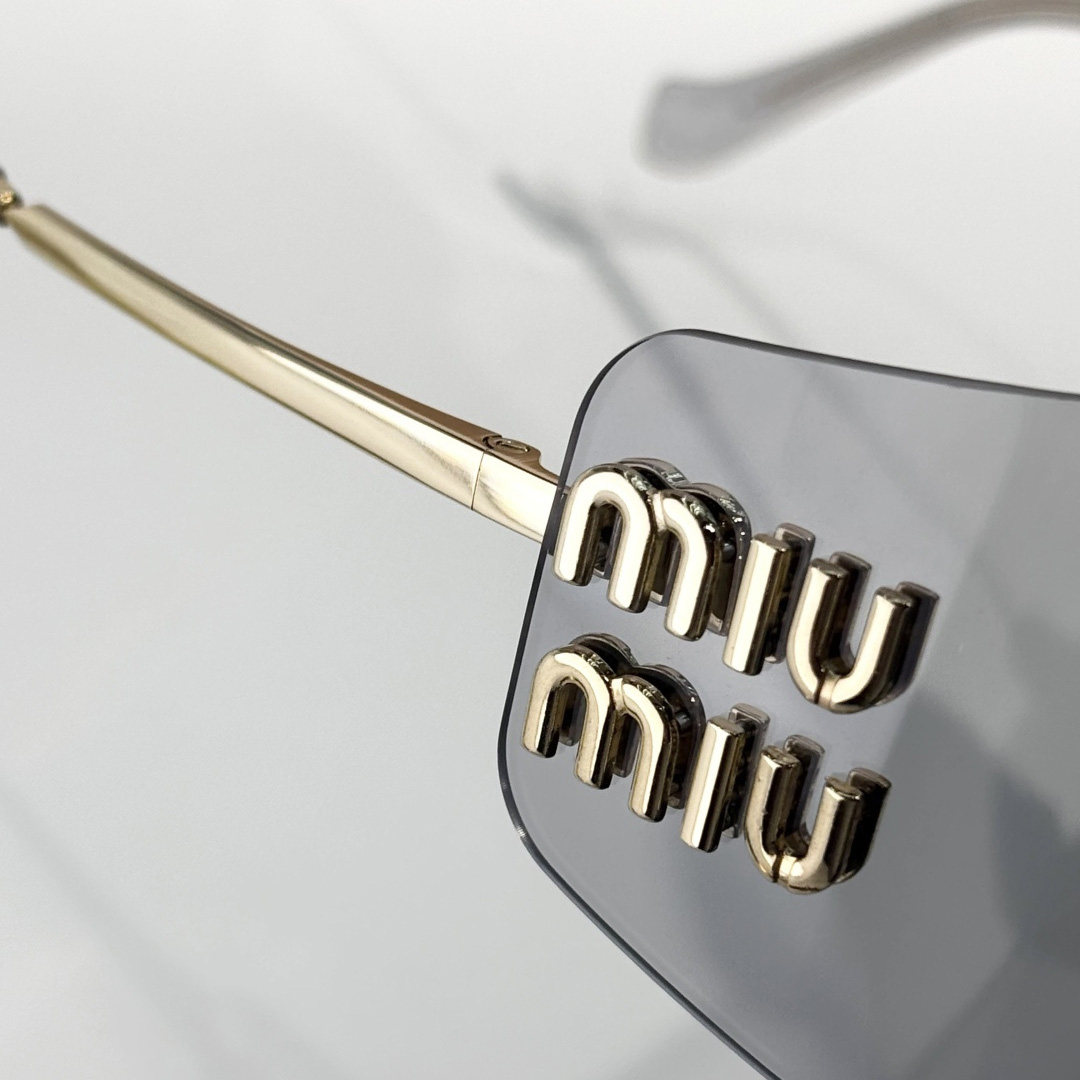 Miu Miu OMU B53S Sunglasses - DesignerGu