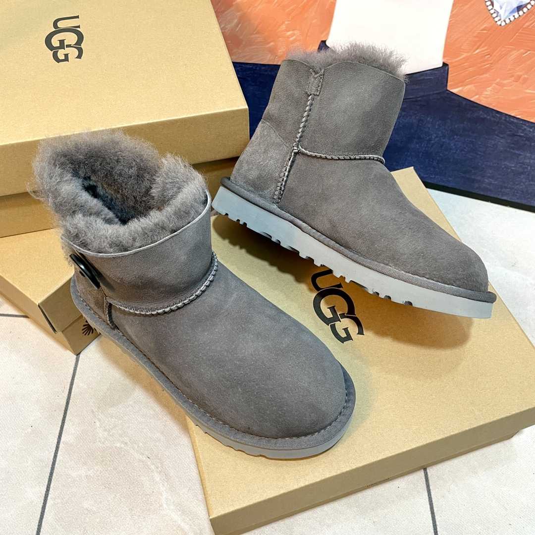 Ugg Boots - DesignerGu