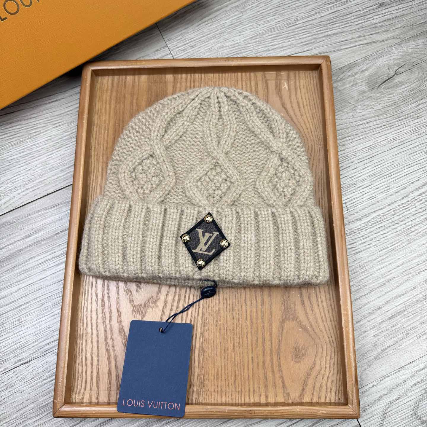 Louis Vuitton Beanie  - DesignerGu