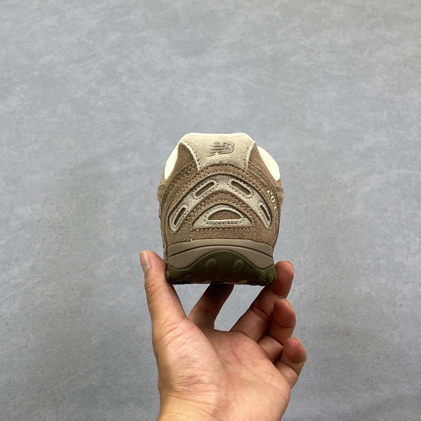 New Balance 204 Series Retro Breathable Running Shoes Light Brown U204LMMA - DesignerGu