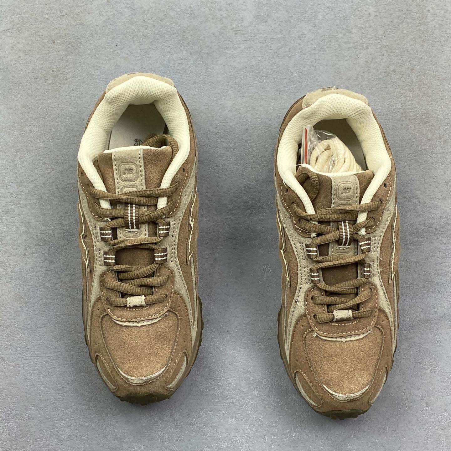 New Balance 204 Series Retro Breathable Running Shoes Light Brown U204LMMA - DesignerGu