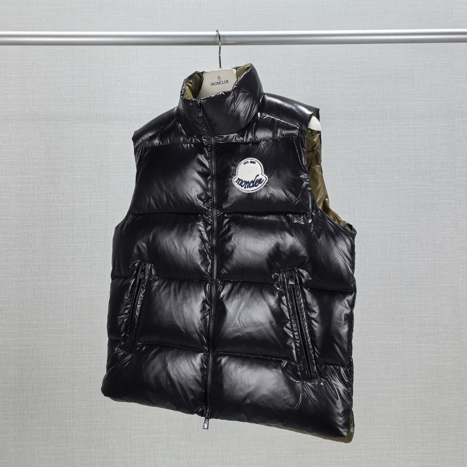 Moncler Lipsi Down Vest - DesignerGu