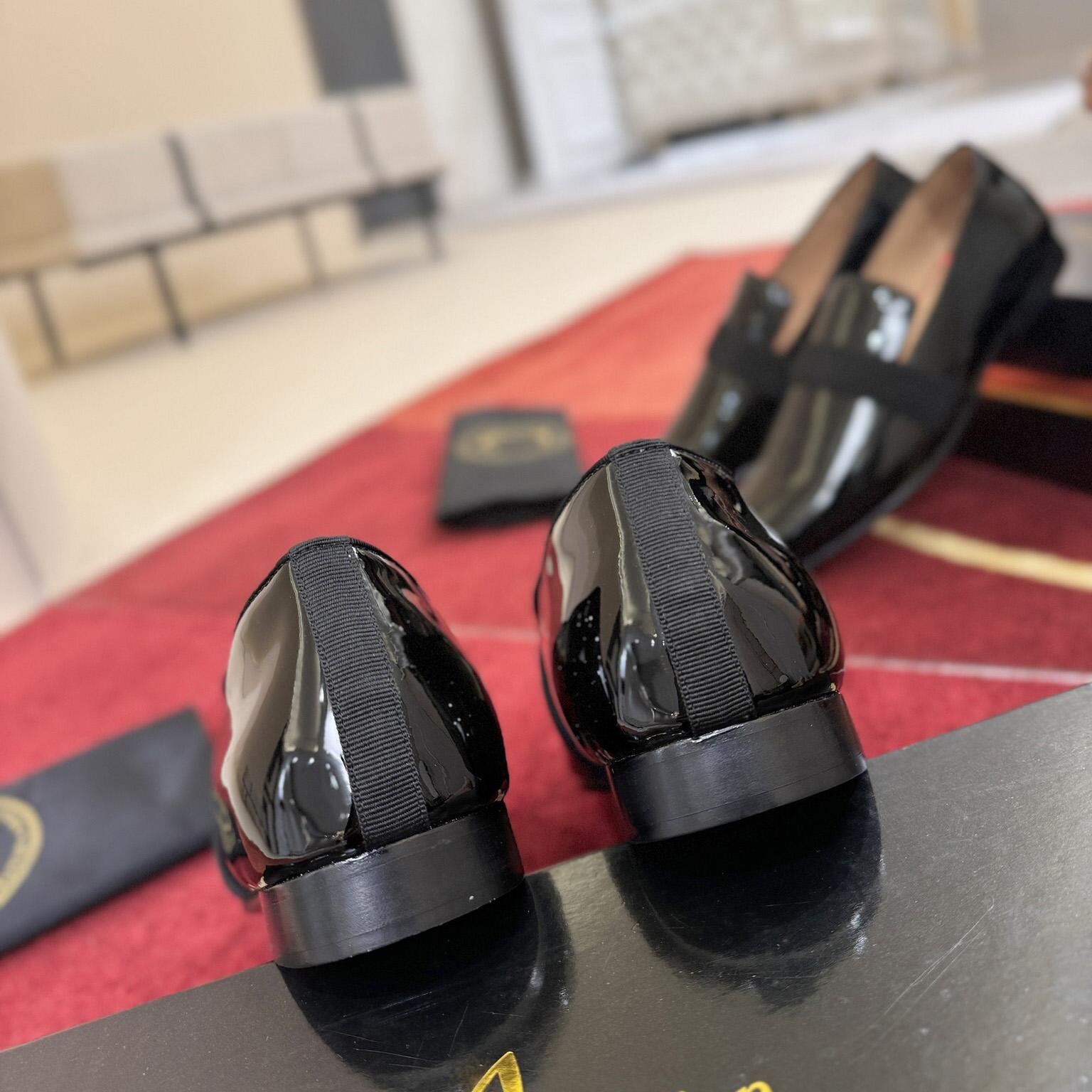 Christian Louboutin Dandydeco Loafers  - DesignerGu