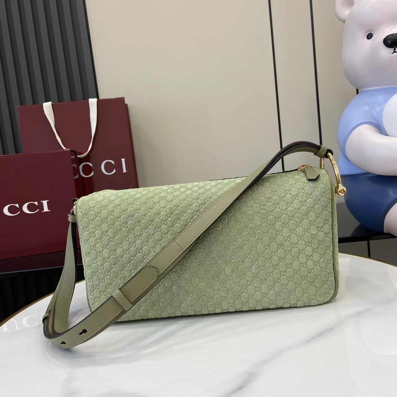 Gucci Half Horsebit Medium Shoulder Bag - DesignerGu