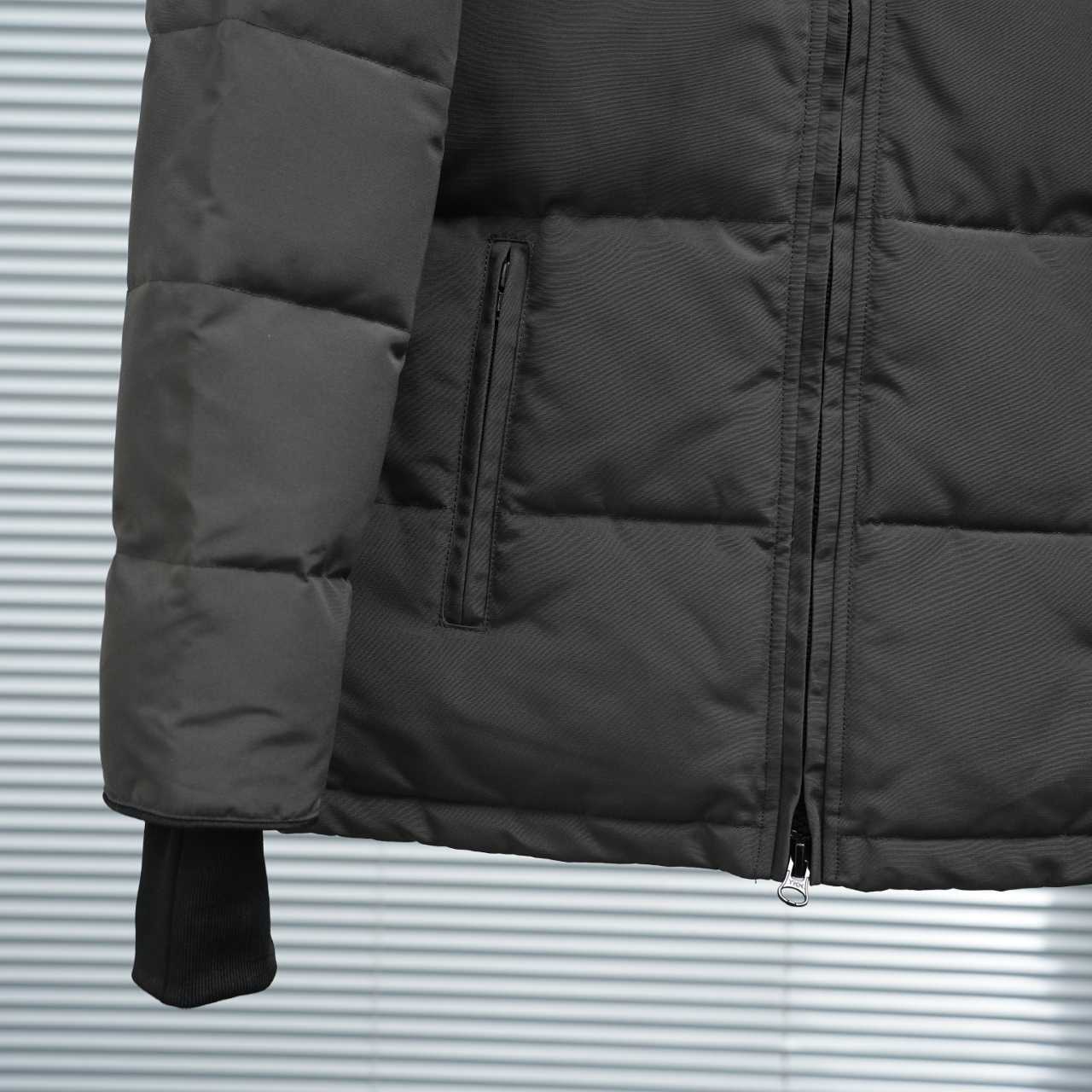 Canada Goose Chelsea Parka - DesignerGu