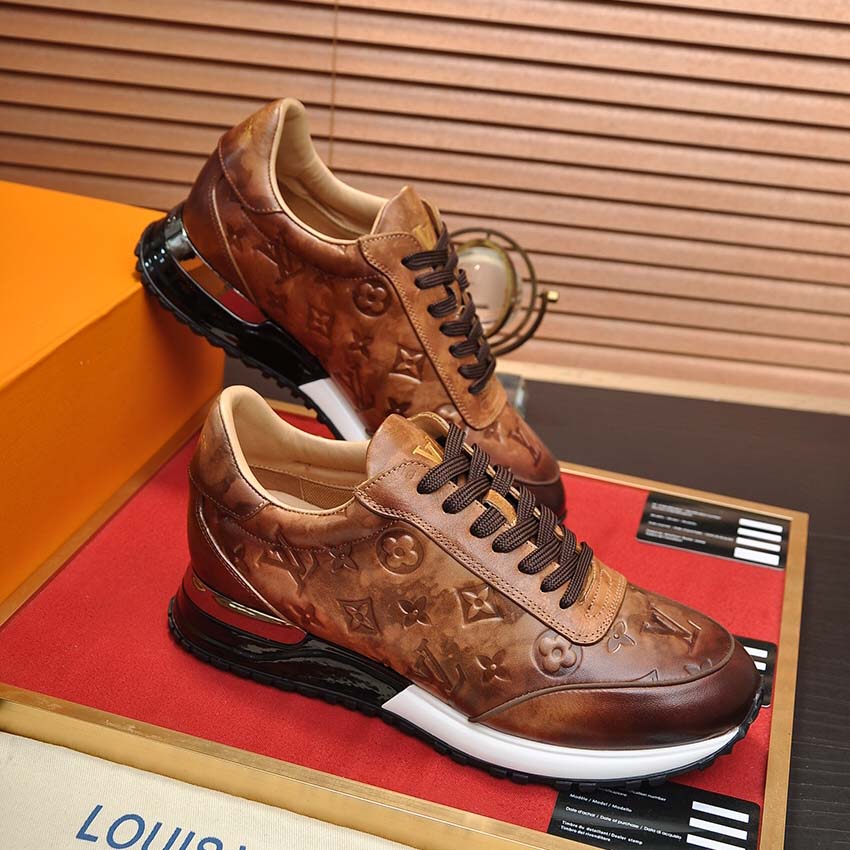 Louis Vuitton Sneaker        - DesignerGu