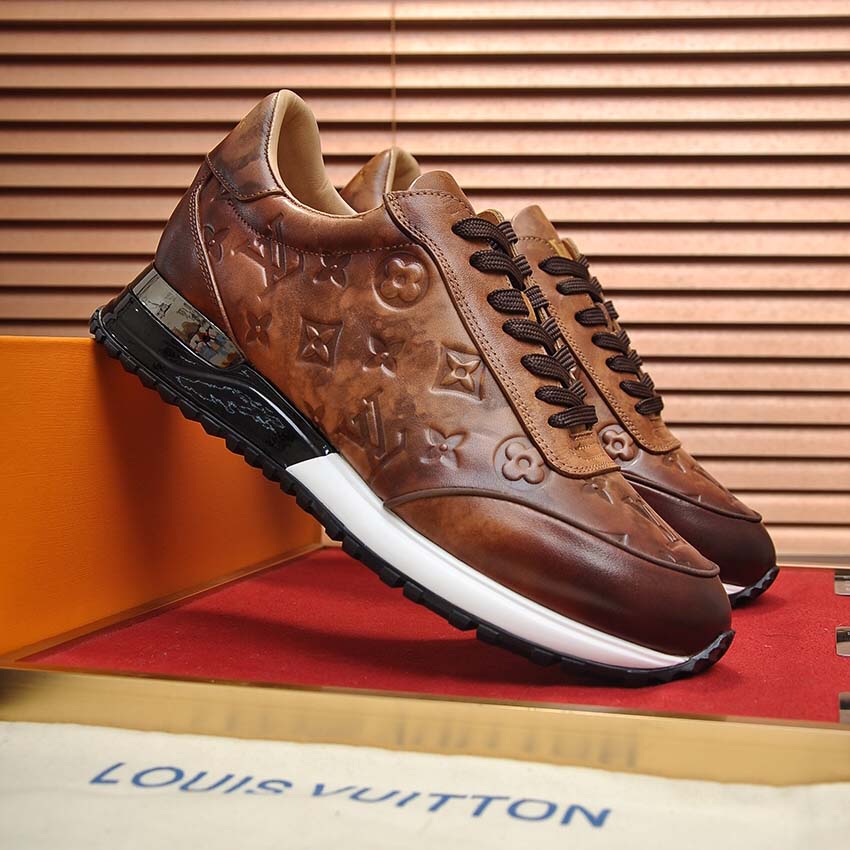 Louis Vuitton Sneaker        - DesignerGu