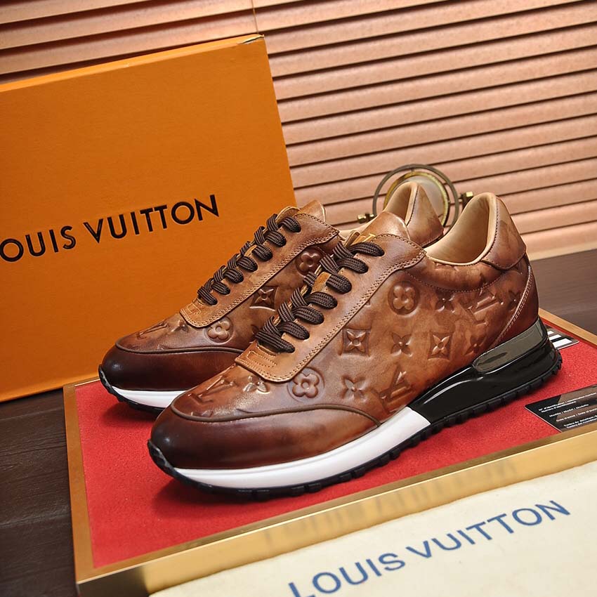 Louis Vuitton Sneaker        - DesignerGu