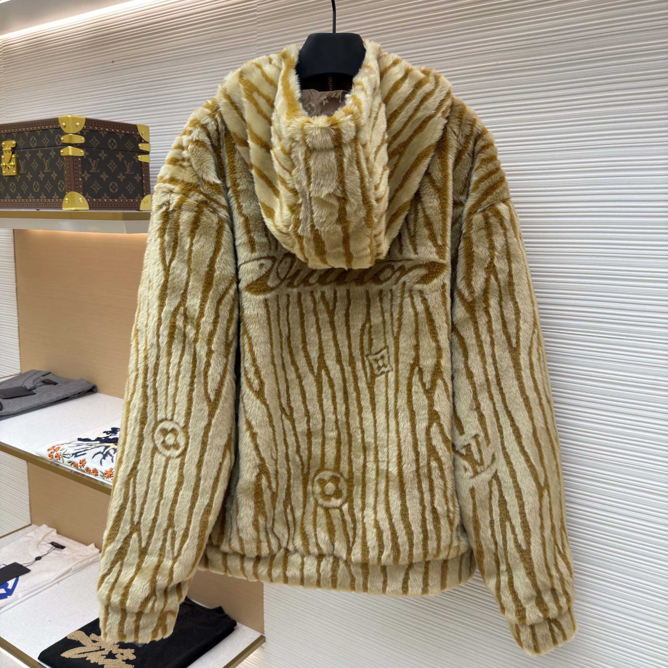 Louis Vuitton Epi Fleece Hooded Blouson - DesignerGu