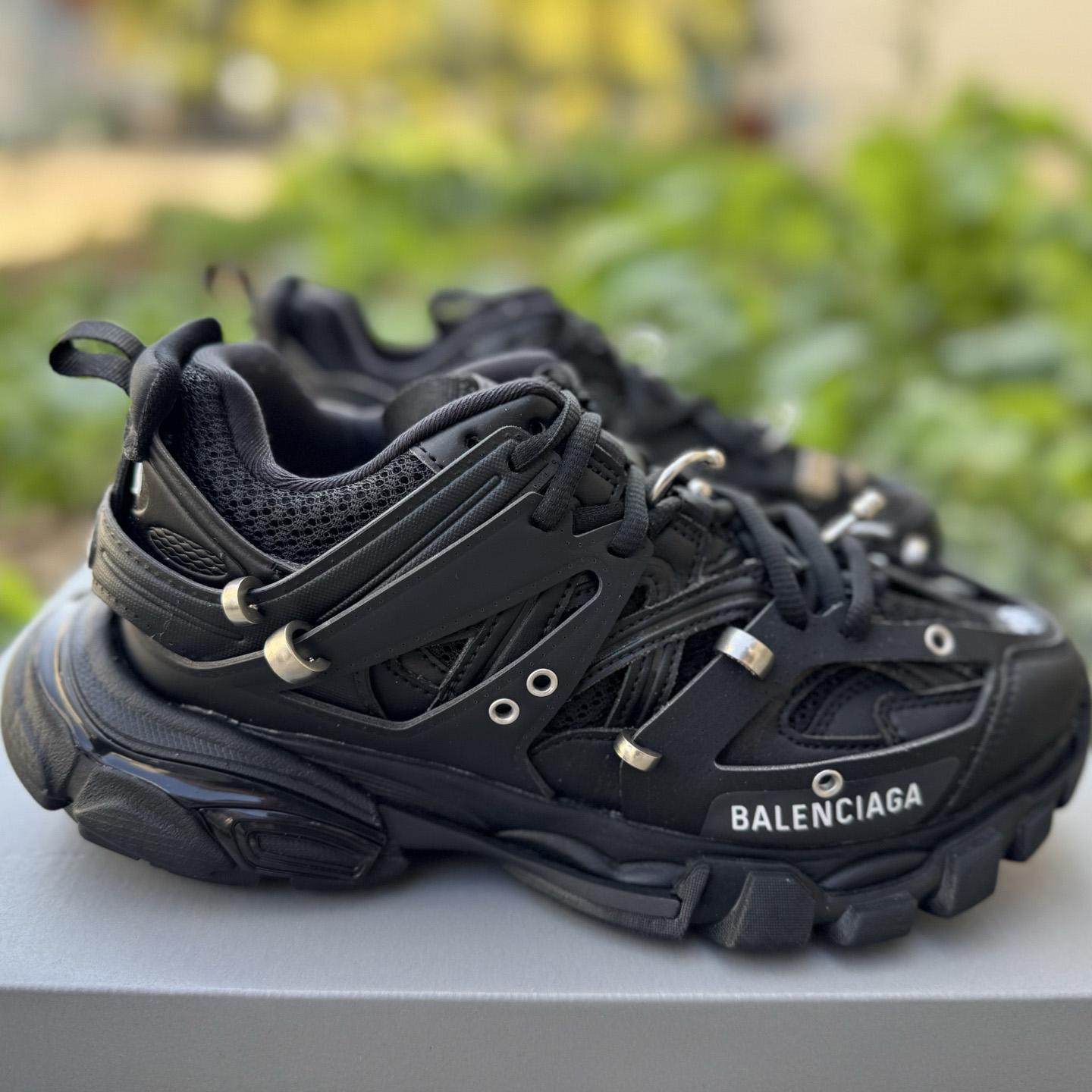 Balenciaga Track piercing Sneaker In Black - DesignerGu