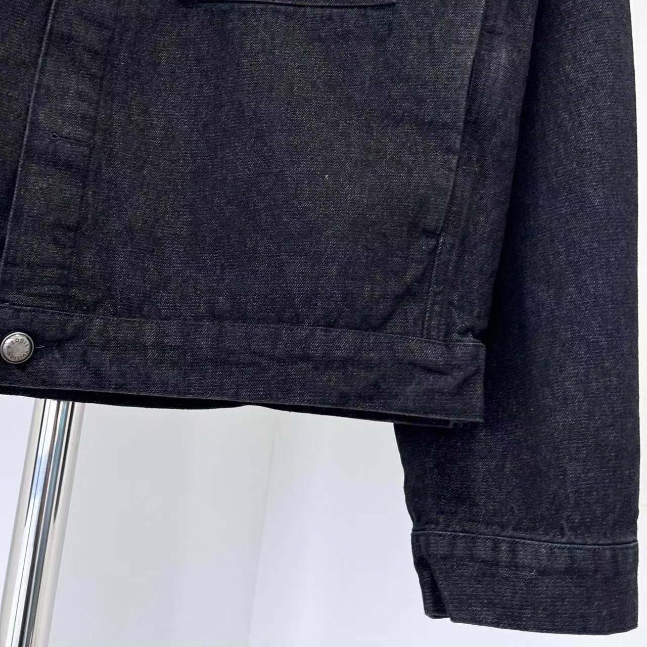 Louis Vuitton Monogram Destroy Denim Trucker Jacket - DesignerGu