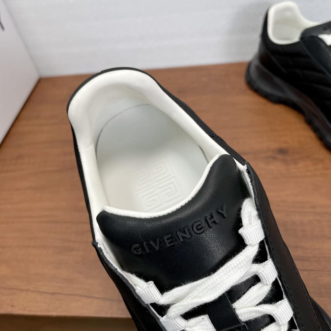 Givenchy Trainers Sneakers In Padded Nylon And Leather - DesignerGu