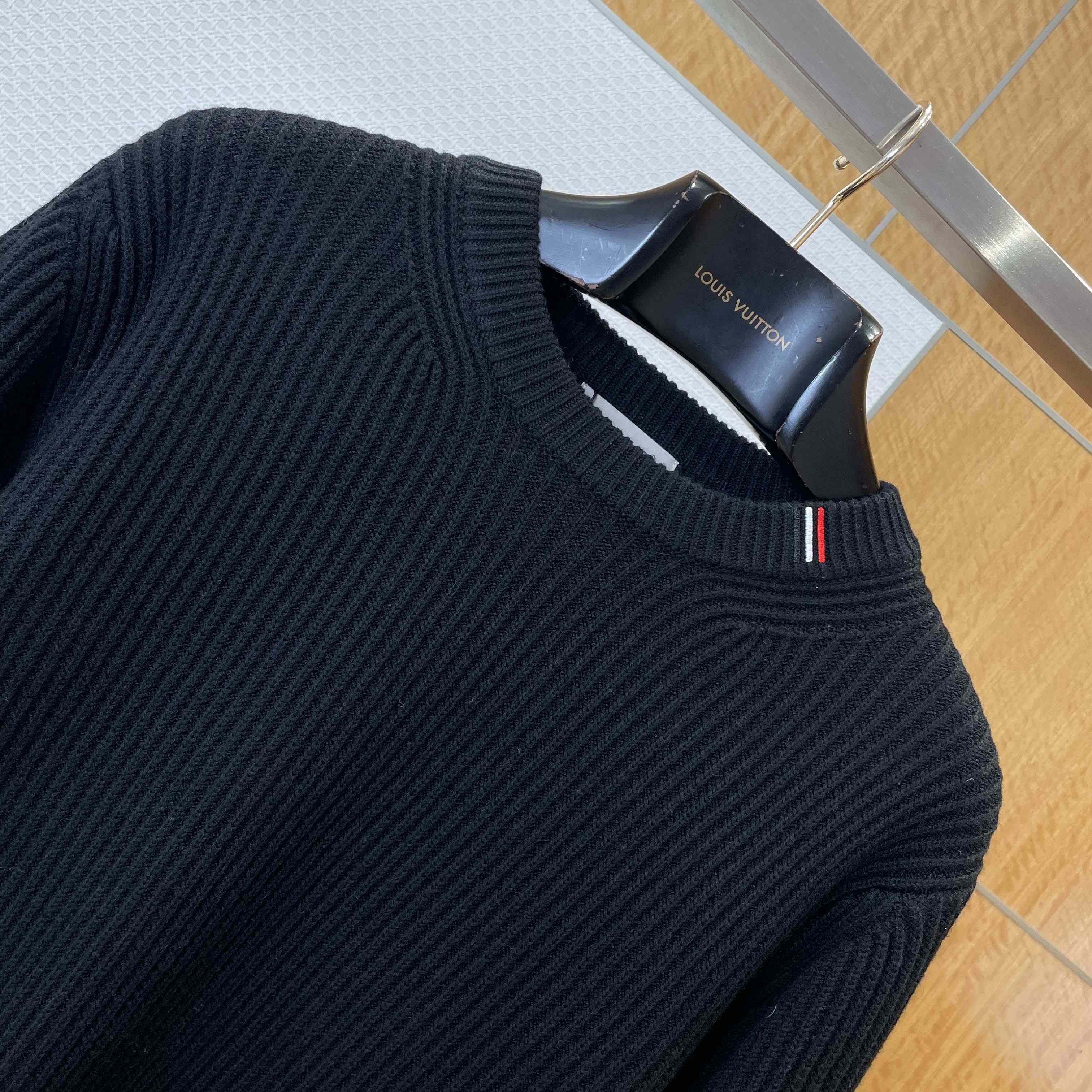 Moncler Cotton Sweater - DesignerGu