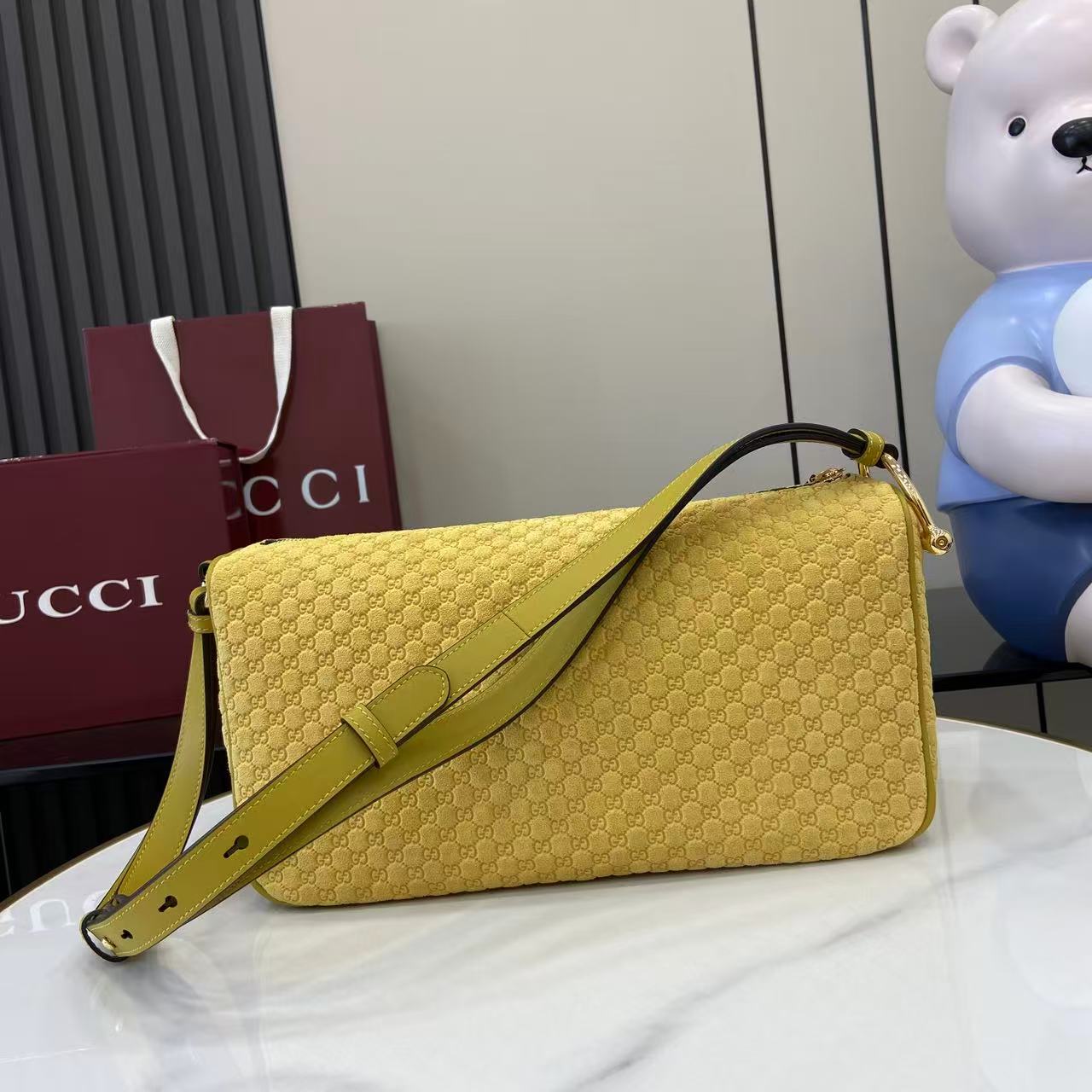 Gucci Half Horsebit Medium Shoulder Bag - DesignerGu