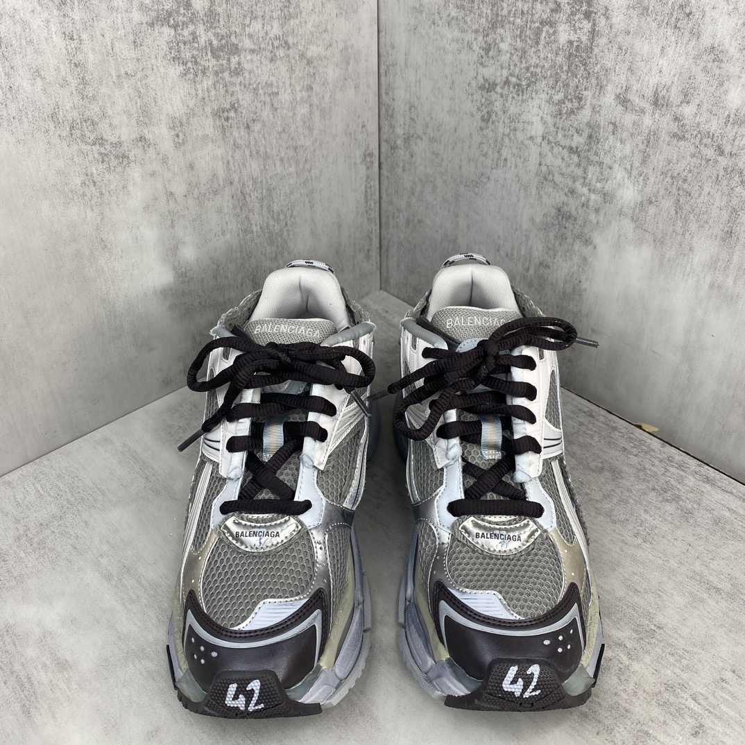 Balenciaga Runner Sneakers - DesignerGu