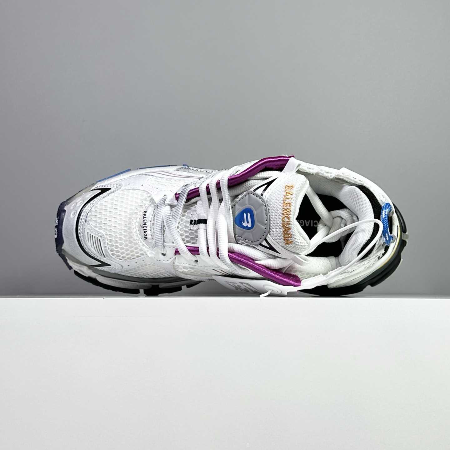 Balenciaga Runner Sneaker In White - DesignerGu