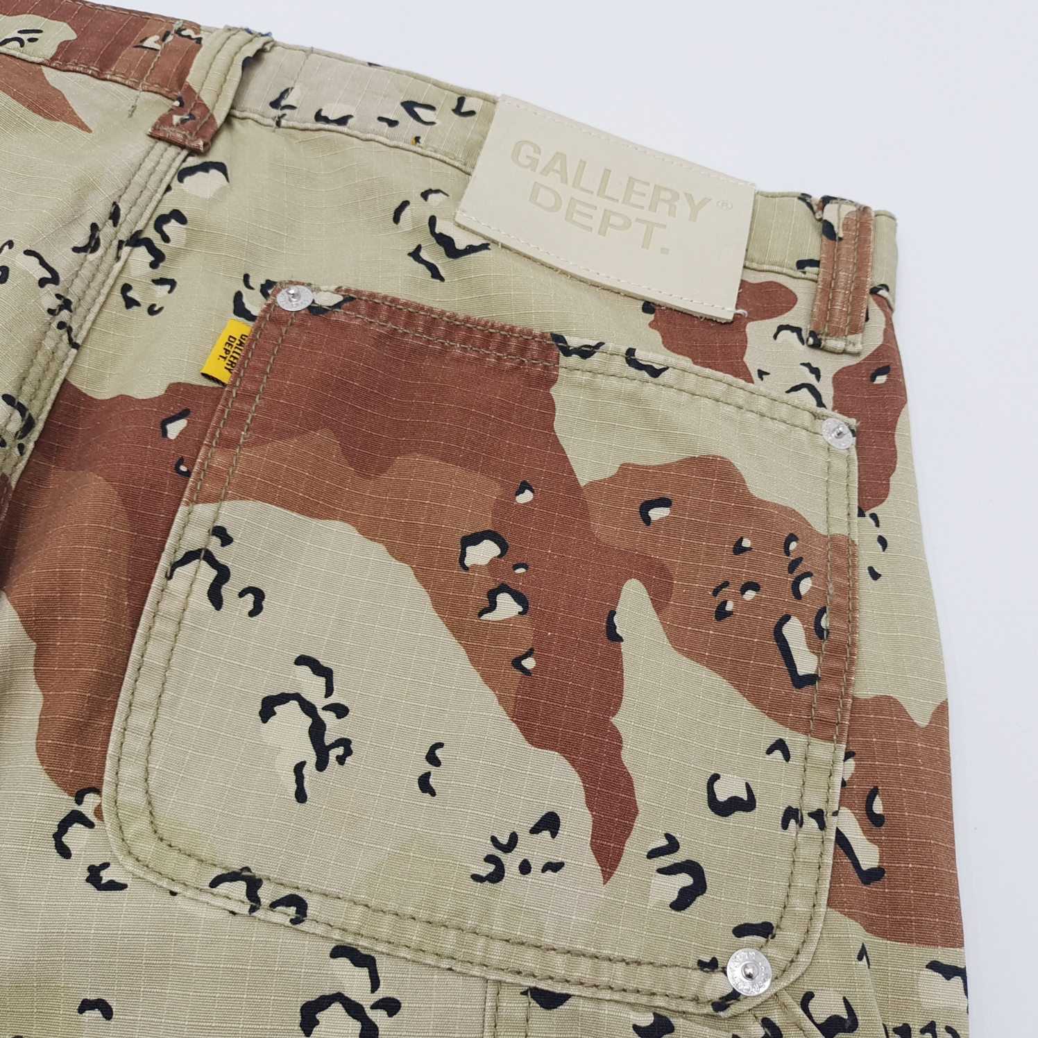 Gallery Department LA Flare Cargo Pants - DesignerGu