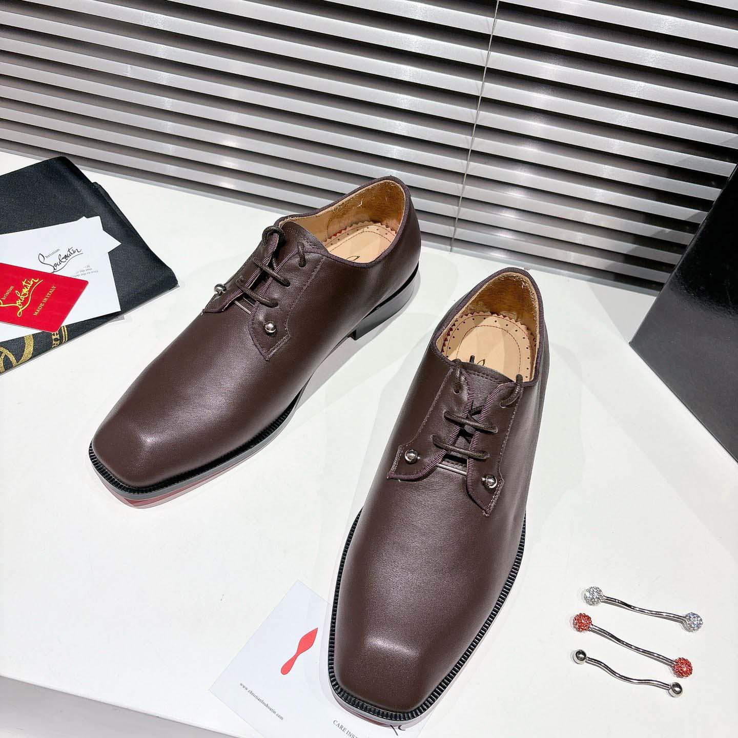 Christian Louboutin Chambeliss Derbies - Calf leather - DesignerGu