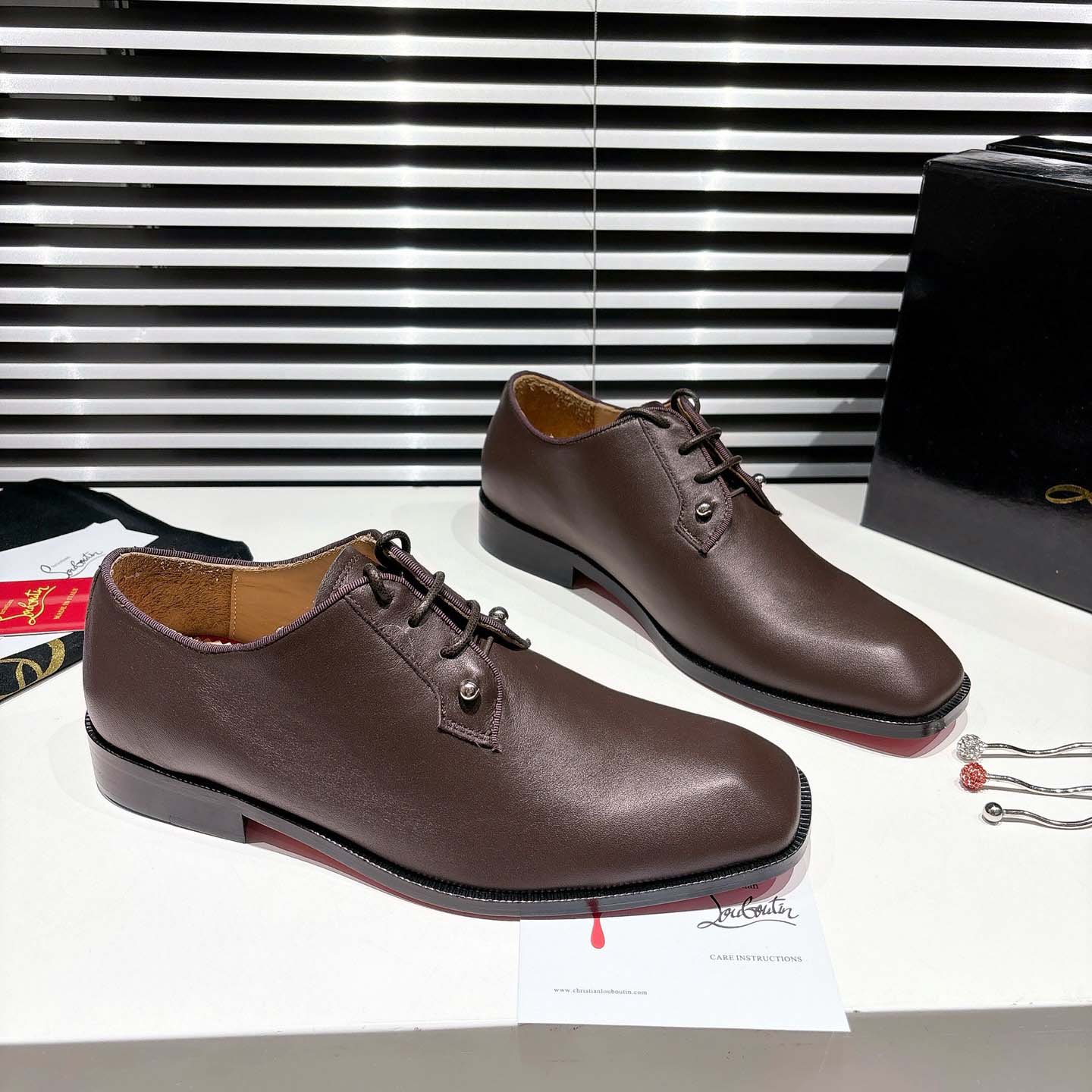 Christian Louboutin Chambeliss Derbies - Calf leather - DesignerGu