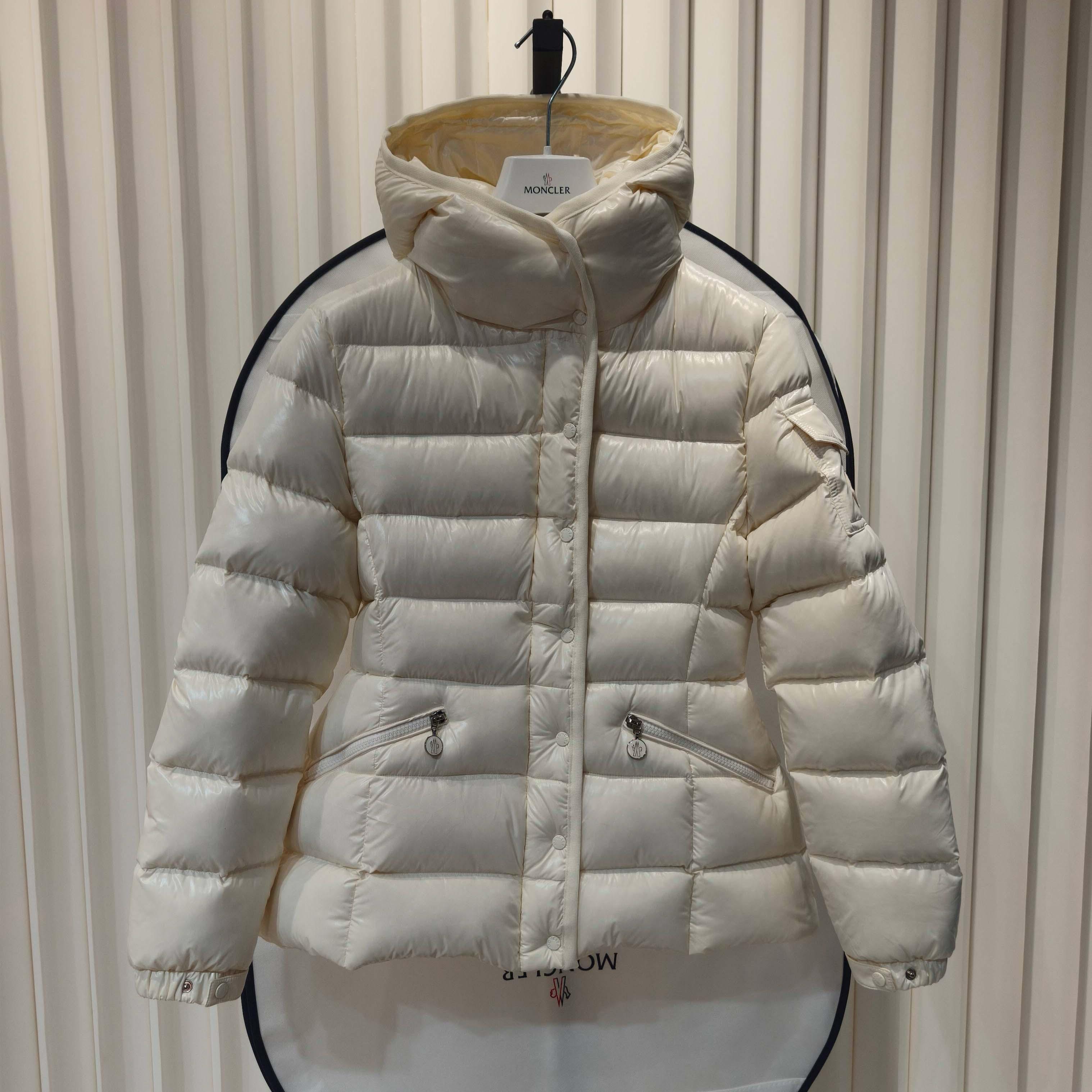 Moncler Barante Hooded Short Down Jacket - DesignerGu