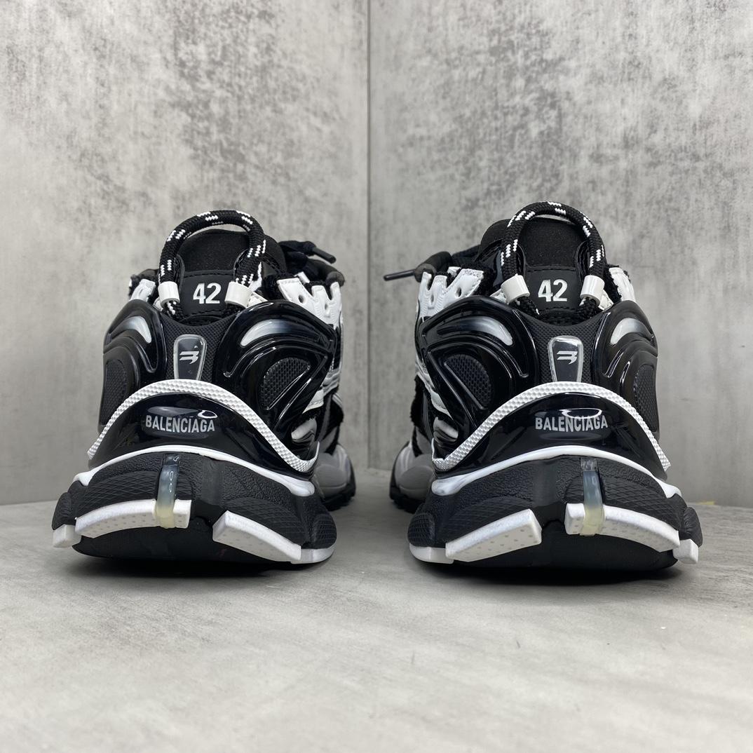 Balenciaga Runner Sneakers - DesignerGu