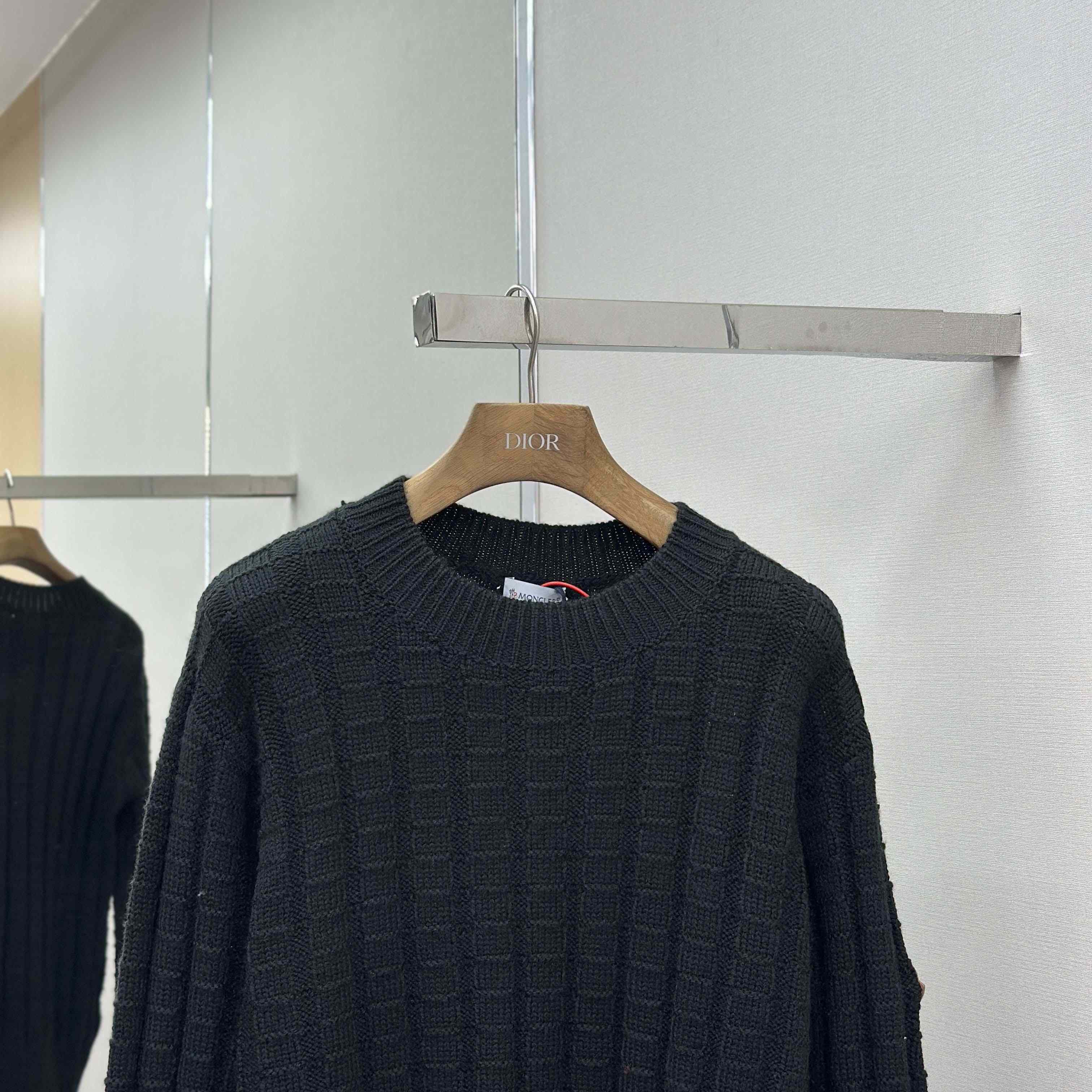 Moncler Wool & Cashmere Jumper - DesignerGu