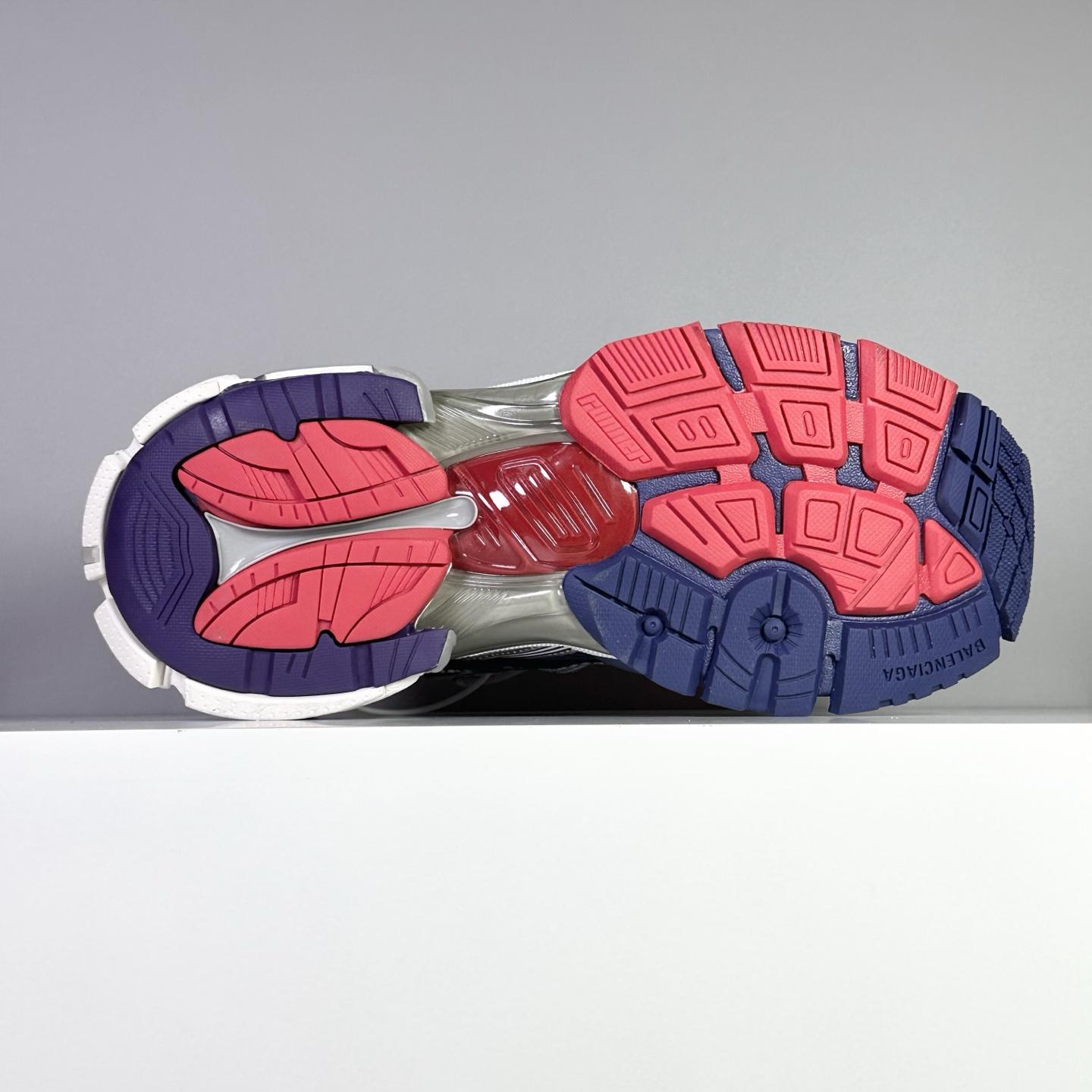 Balenciaga Runner Sneaker In Navy - DesignerGu