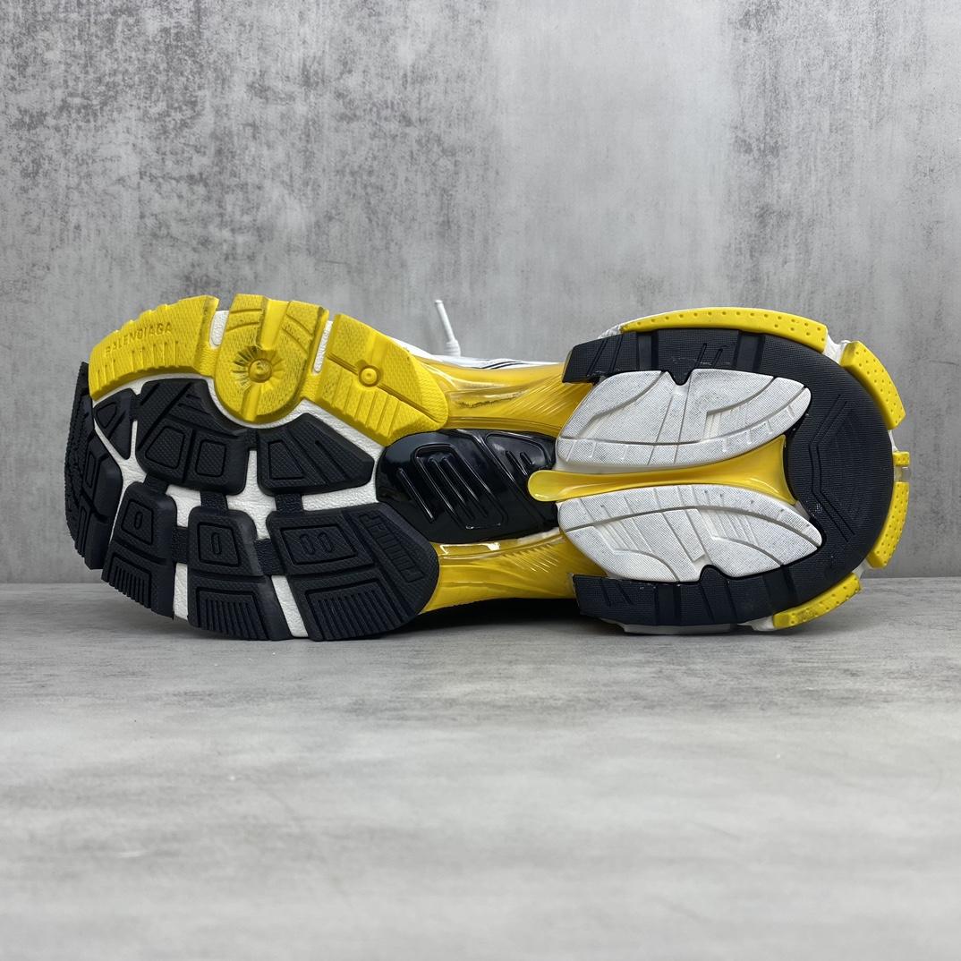 Balenciaga Runner Sneakers - DesignerGu