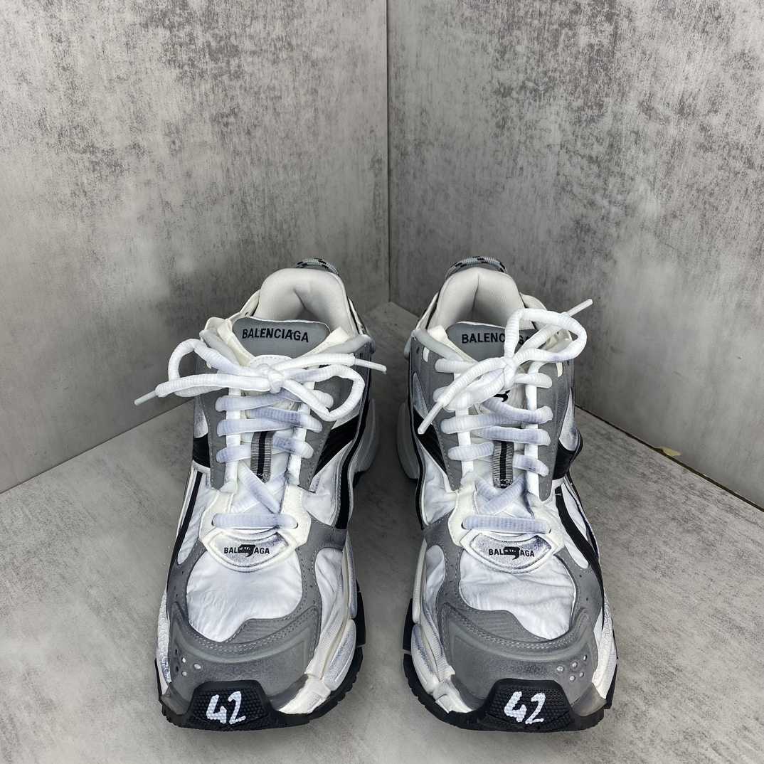 Balenciaga Runner Sneakers - DesignerGu