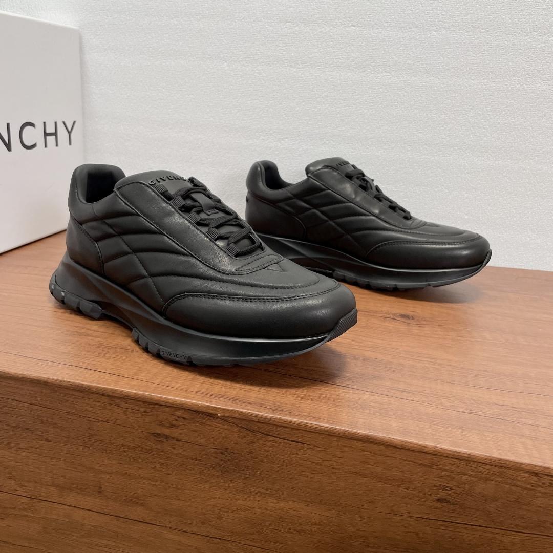 Givenchy Trainers Sneakers In Padded Nylon And Leather - DesignerGu
