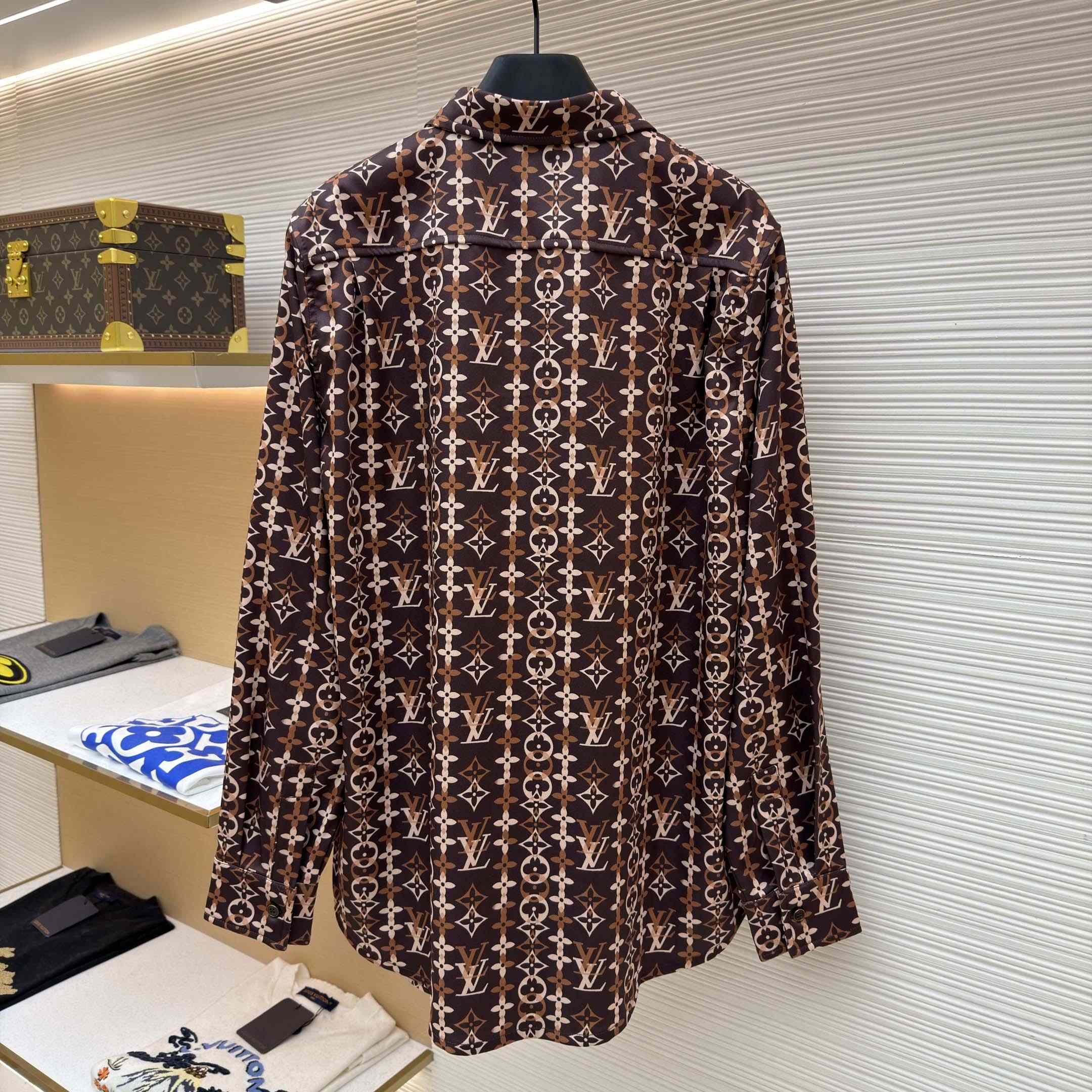 Louis Vuitton Monogram Printed Long-Sleeved Silk Shirt   1AJUOR - DesignerGu